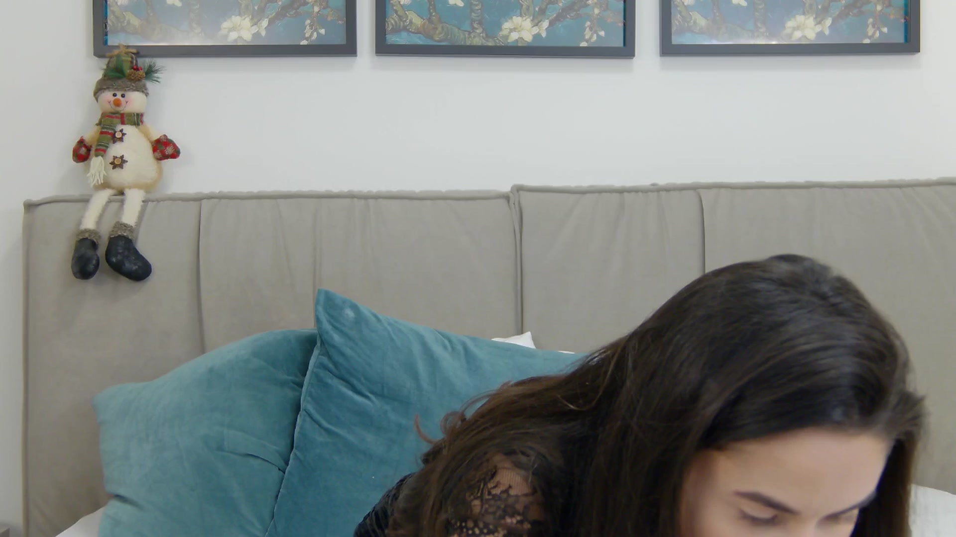 Gallery image thumbnail from BlossomBreeze's myfreecams stream on, 01/04/2026, 17:37 image 9 of 20
