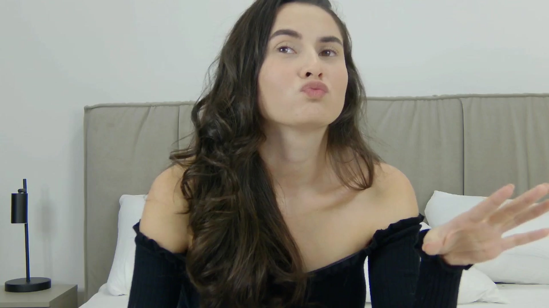 Gallery image thumbnail from BlossomBreeze's myfreecams stream on, 02/21/2026, 14:44 image 10 of 20