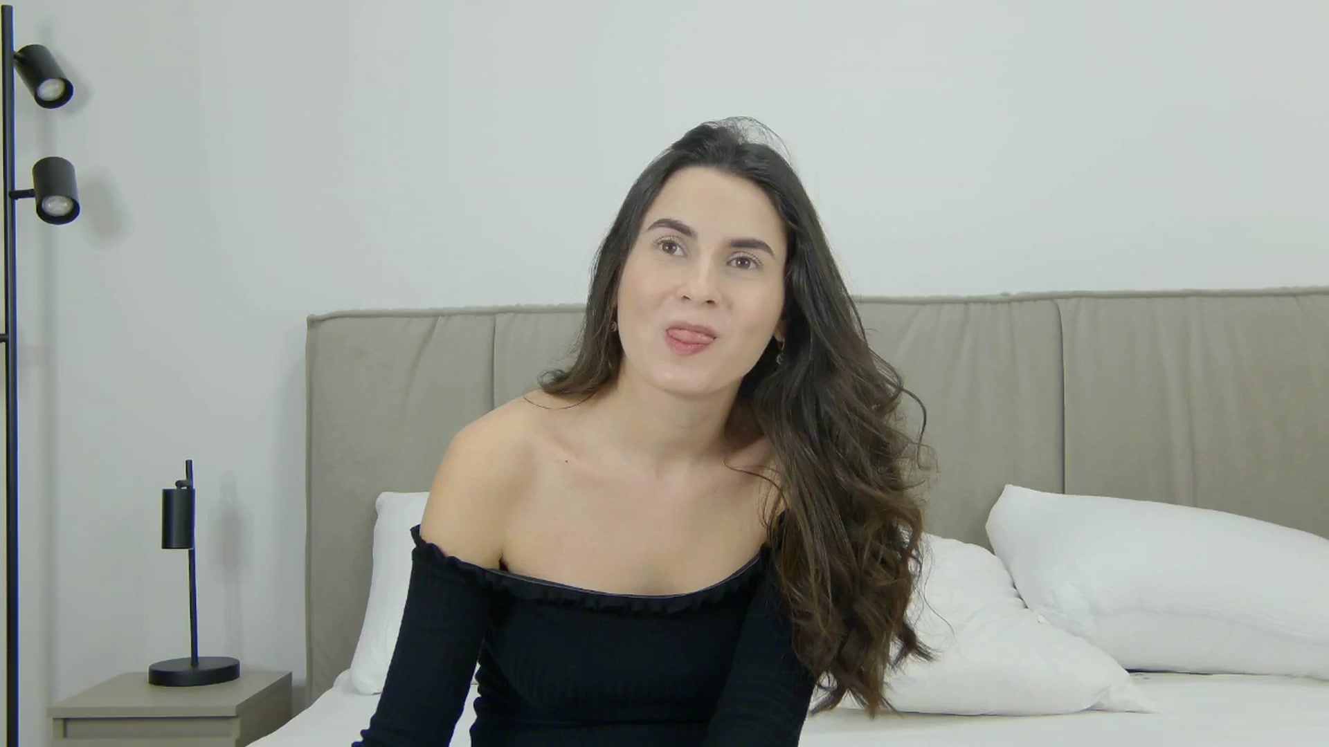 Gallery image thumbnail from BlossomBreeze's myfreecams stream on, 02/21/2026, 17:15 image 17 of 20