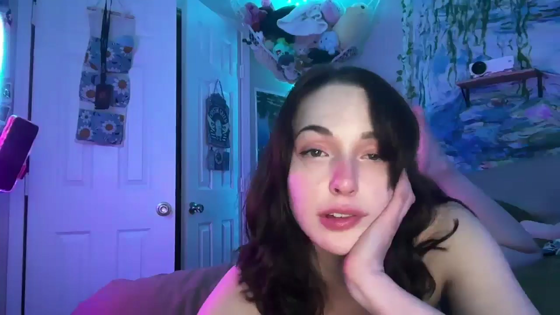 Gallery image thumbnail from Blov3's myfreecams stream on, 01/29/2025, 08:31 image 15 of 20