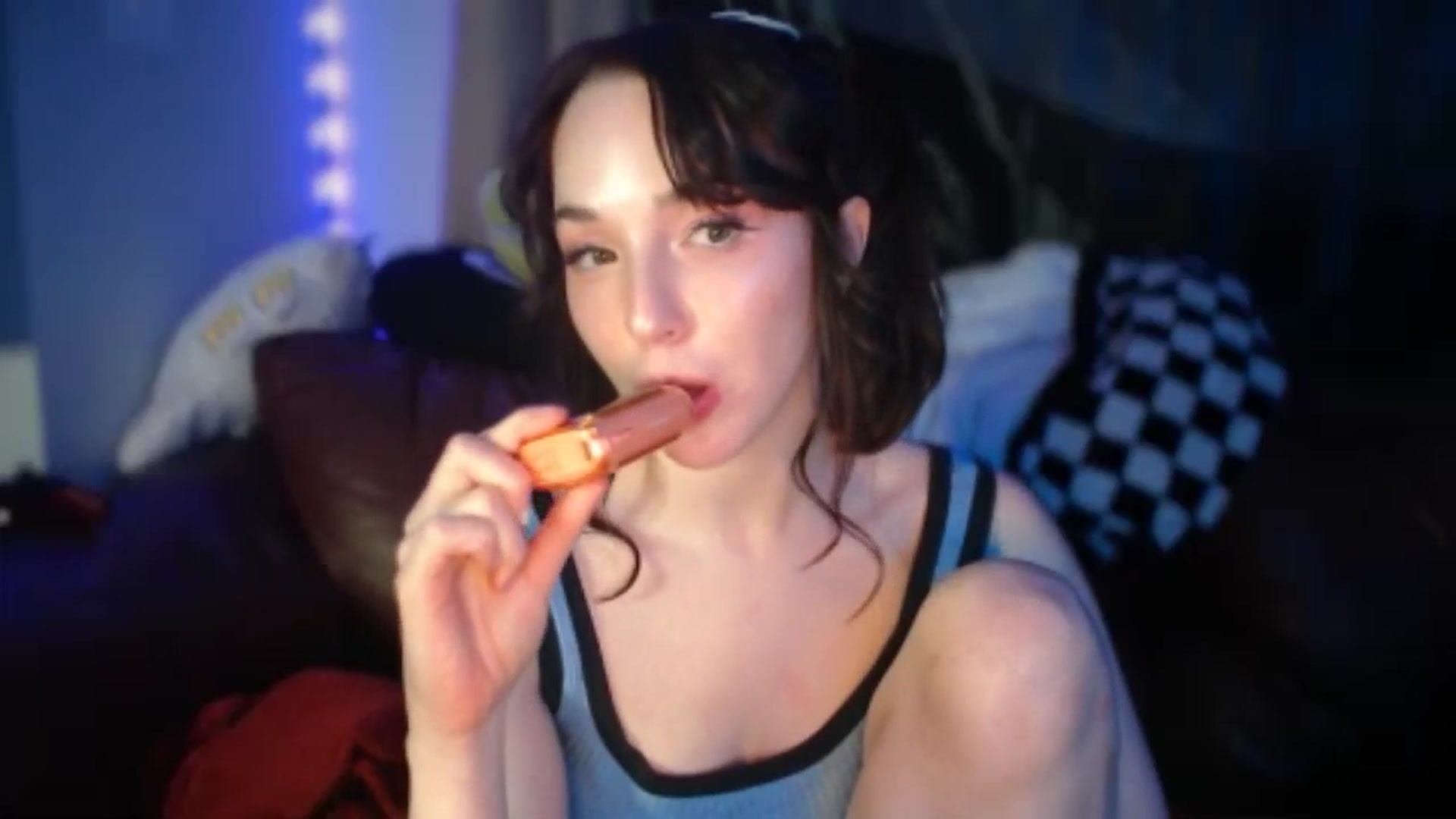 Gallery image thumbnail from Blov3's myfreecams stream on, 02/09/2025, 10:37 image 2 of 20