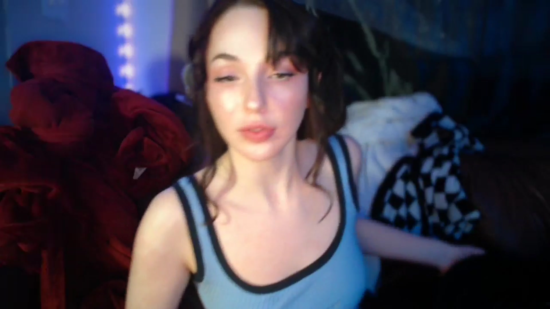 Gallery image thumbnail from Blov3's myfreecams stream on, 02/09/2025, 10:37 image 18 of 20