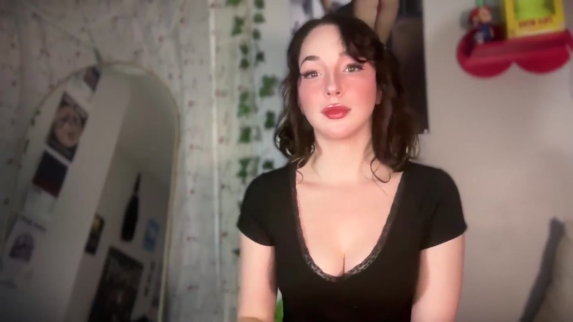 Gallery image thumbnail from Blov3's myfreecams stream on, 02/14/2025, 09:52 image 2 of 20