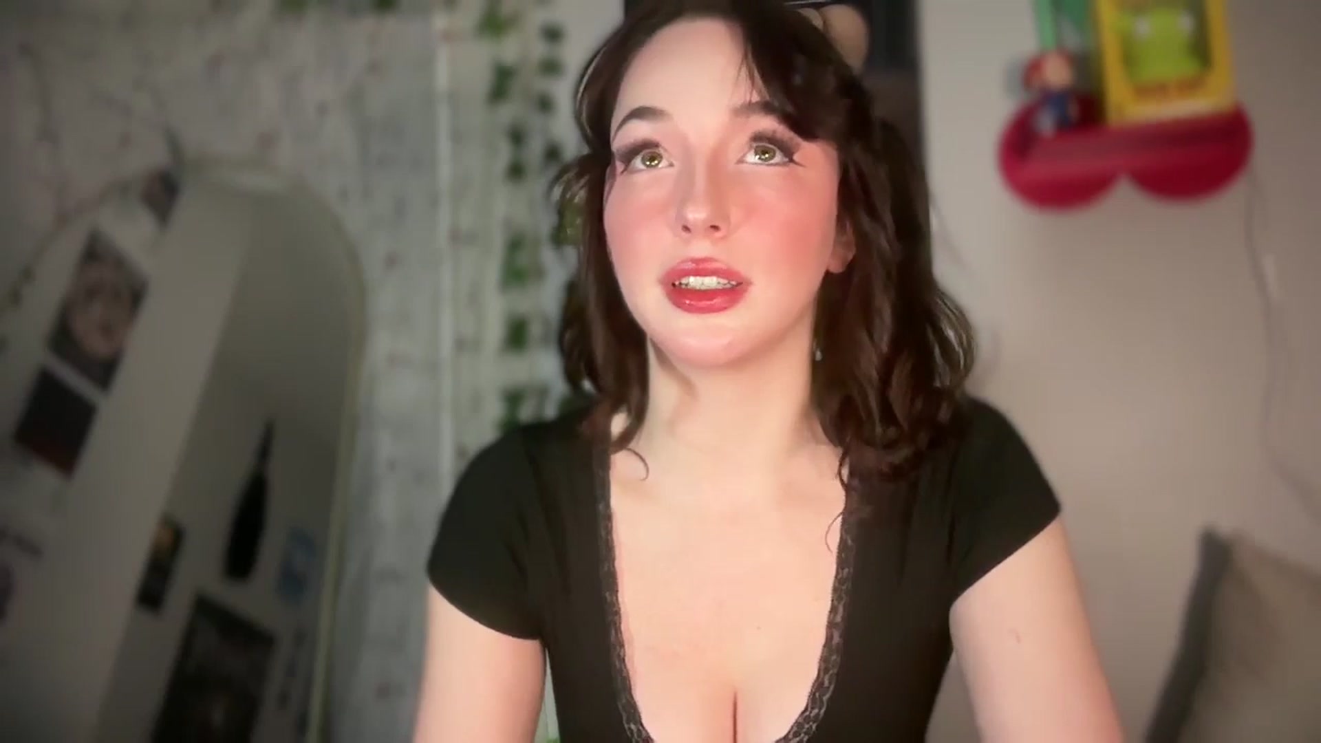 Gallery image thumbnail from Blov3's myfreecams stream on, 02/14/2025, 09:52 image 5 of 20