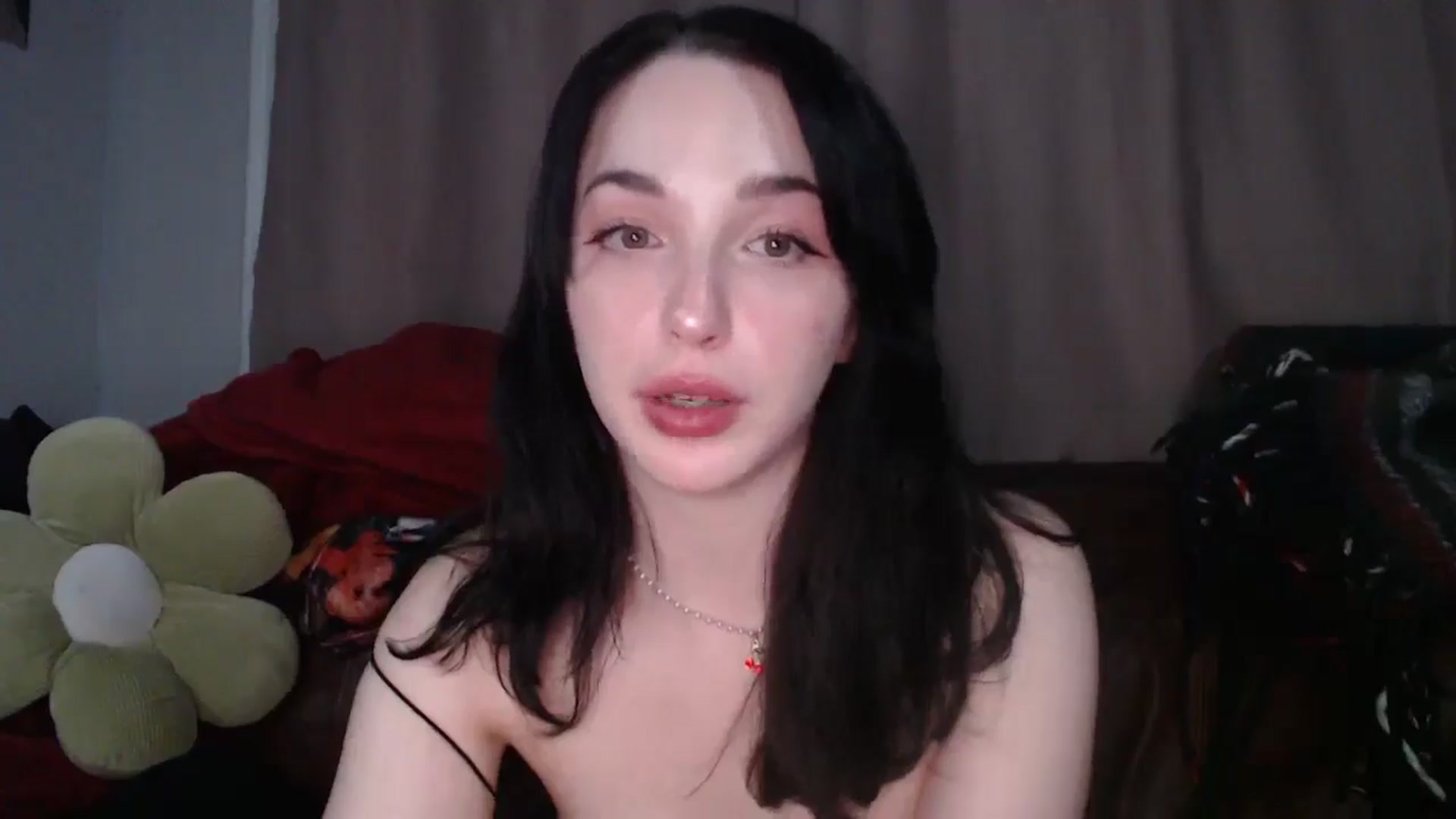 Gallery image thumbnail from Blov3's myfreecams stream on, 04/04/2025, 09:41 image 4 of 20