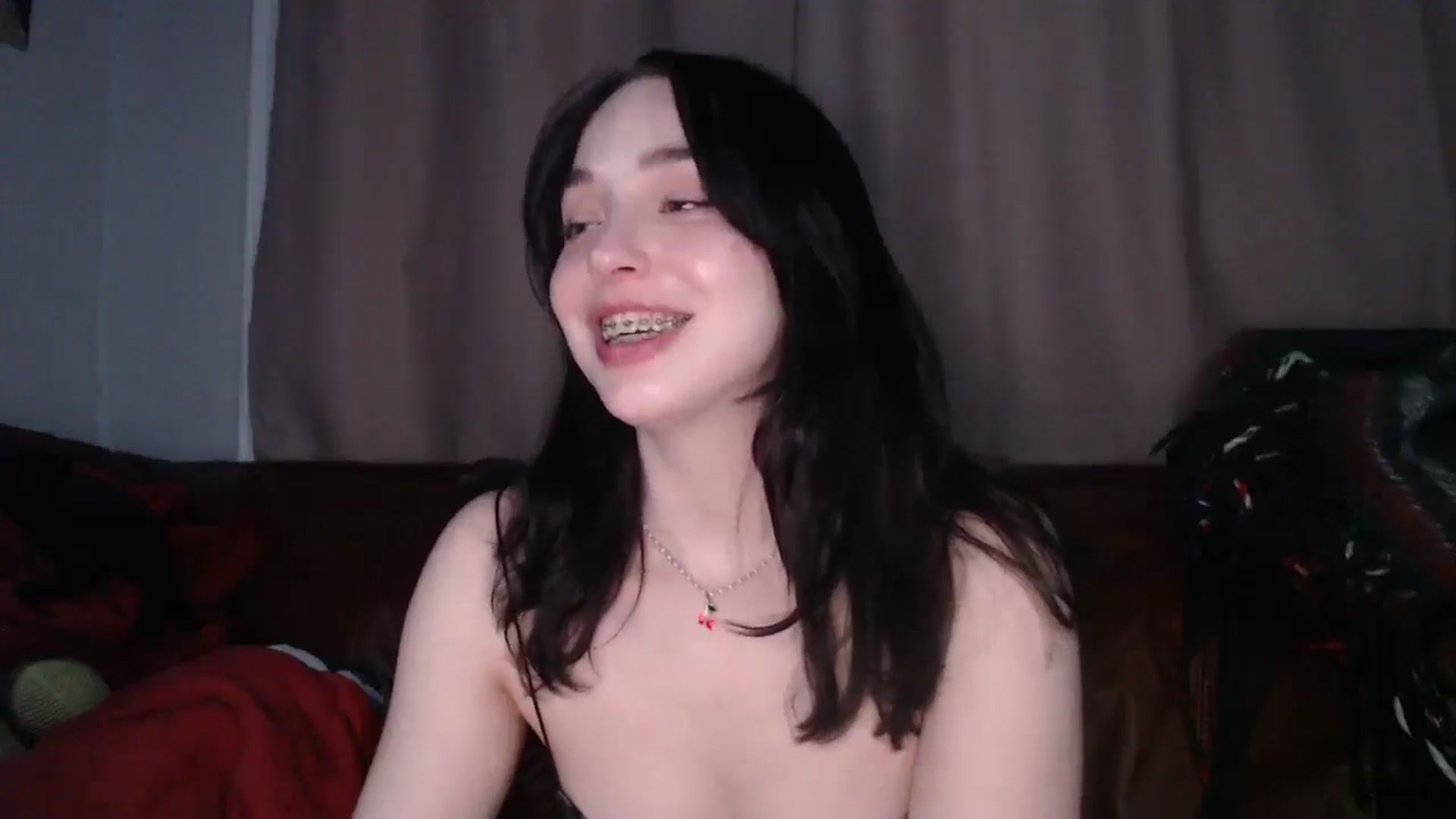 Gallery image thumbnail from Blov3's myfreecams stream on, 04/04/2025, 09:41 image 11 of 20