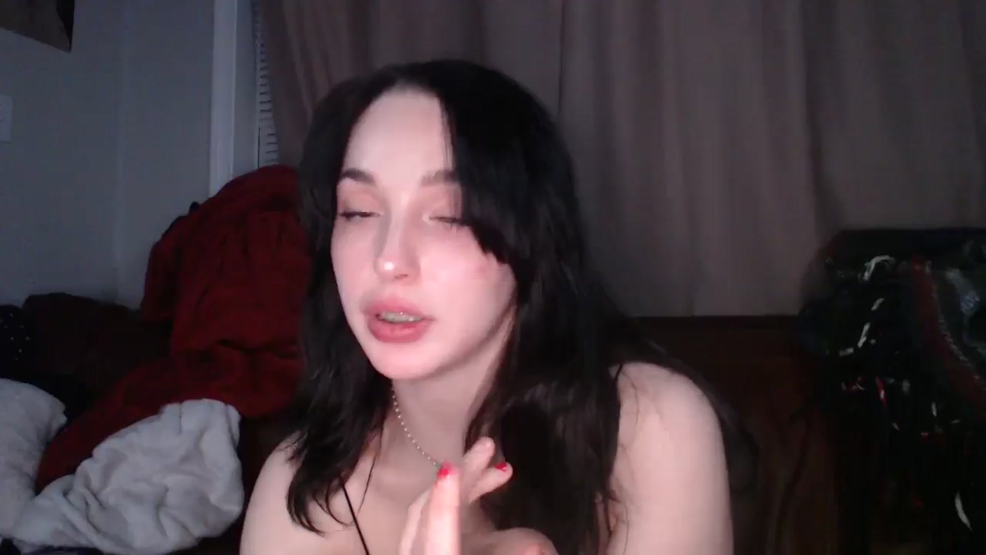 Gallery image thumbnail from Blov3's myfreecams stream on, 04/04/2025, 09:41 image 17 of 20