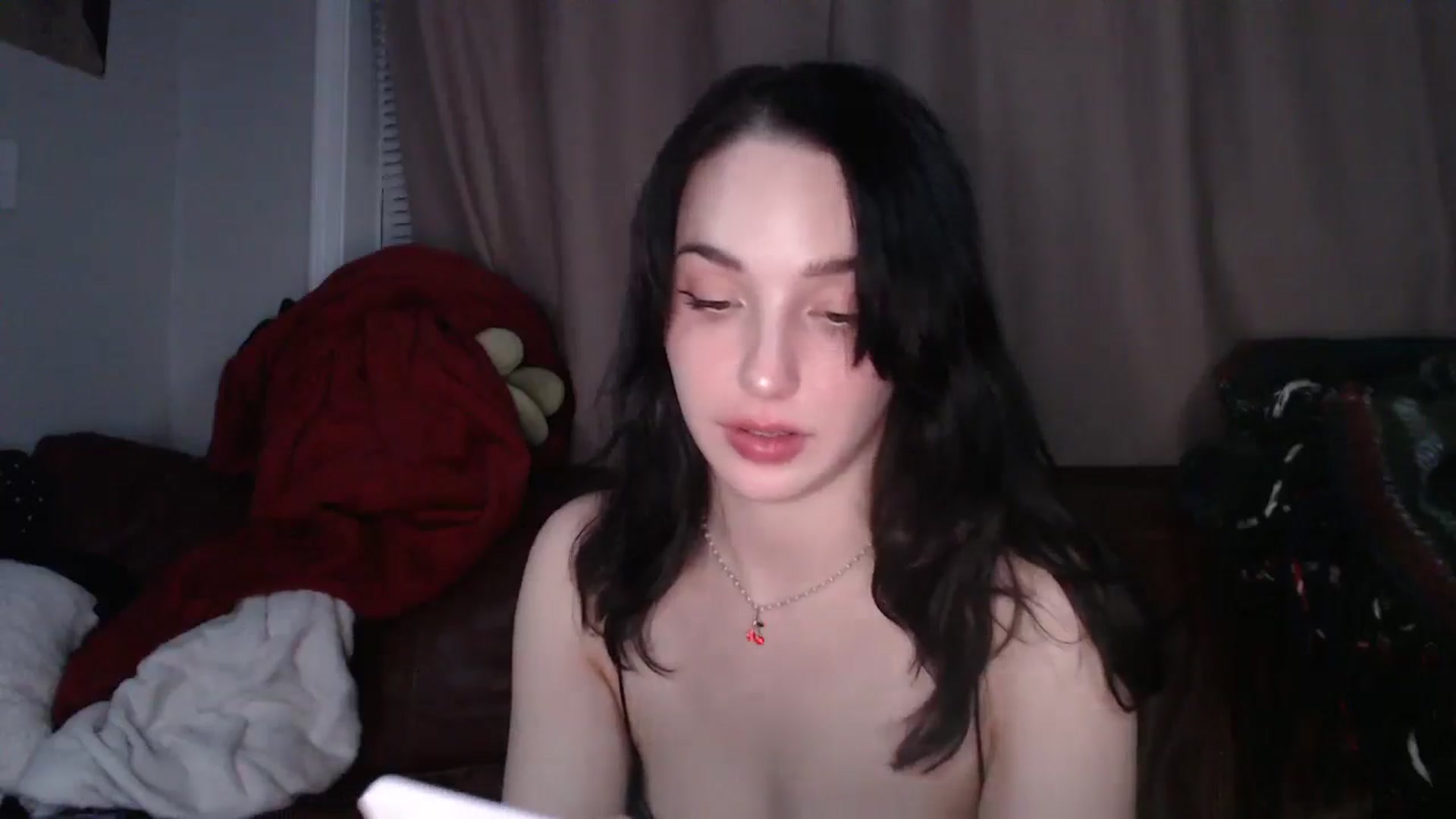 Gallery image thumbnail from Blov3's myfreecams stream on, 04/04/2025, 09:41 image 15 of 20