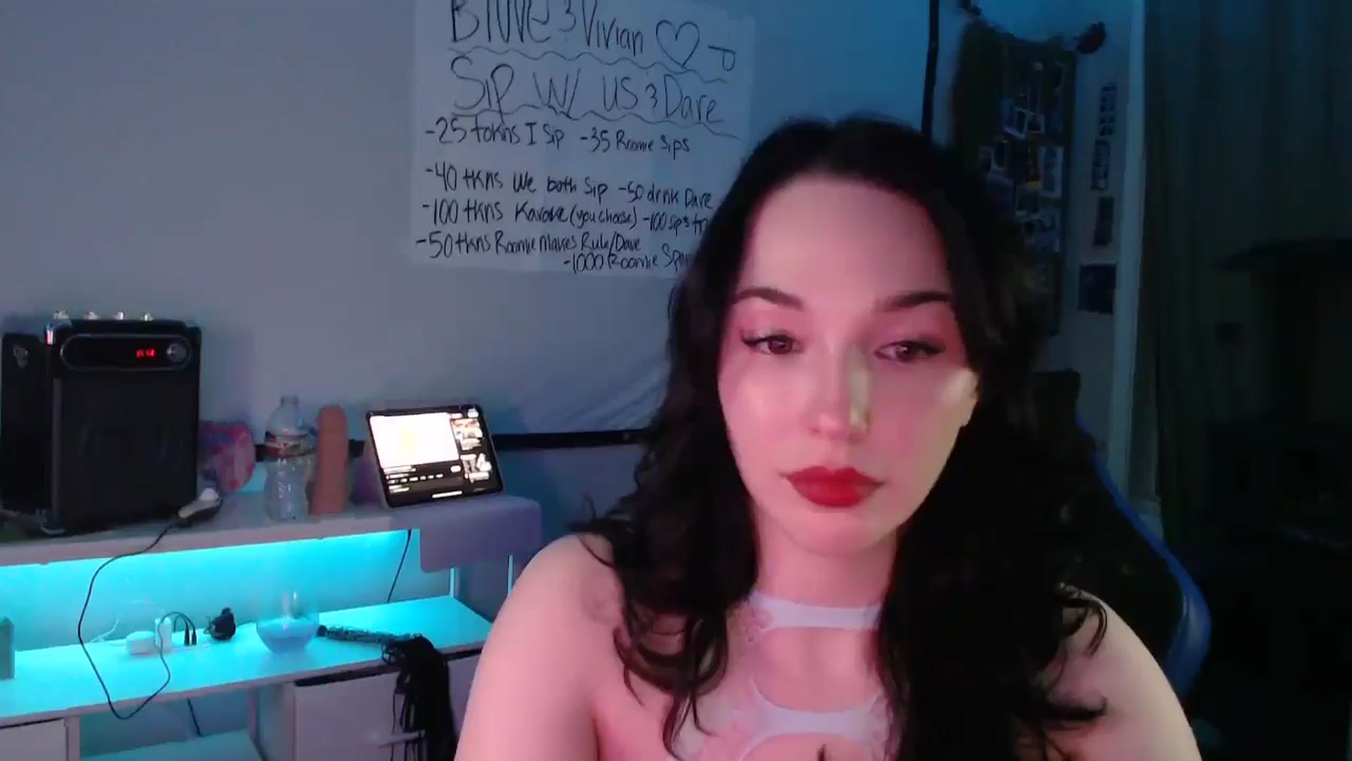 Gallery image thumbnail from Blov3's myfreecams stream on, 04/25/2025, 09:51 image 8 of 20