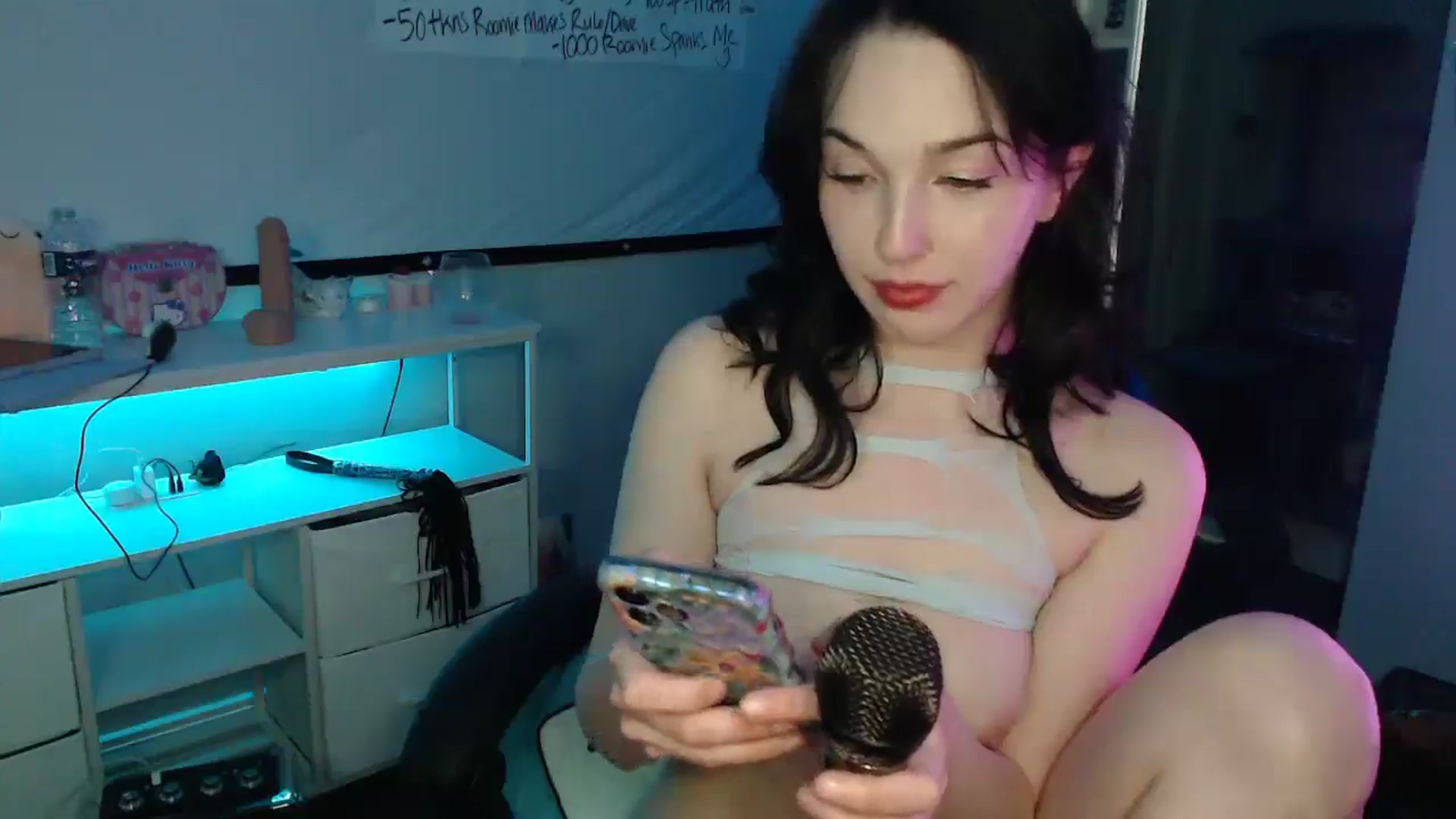 Gallery image thumbnail from Blov3's myfreecams stream on, 04/25/2025, 13:06 image 7 of 20