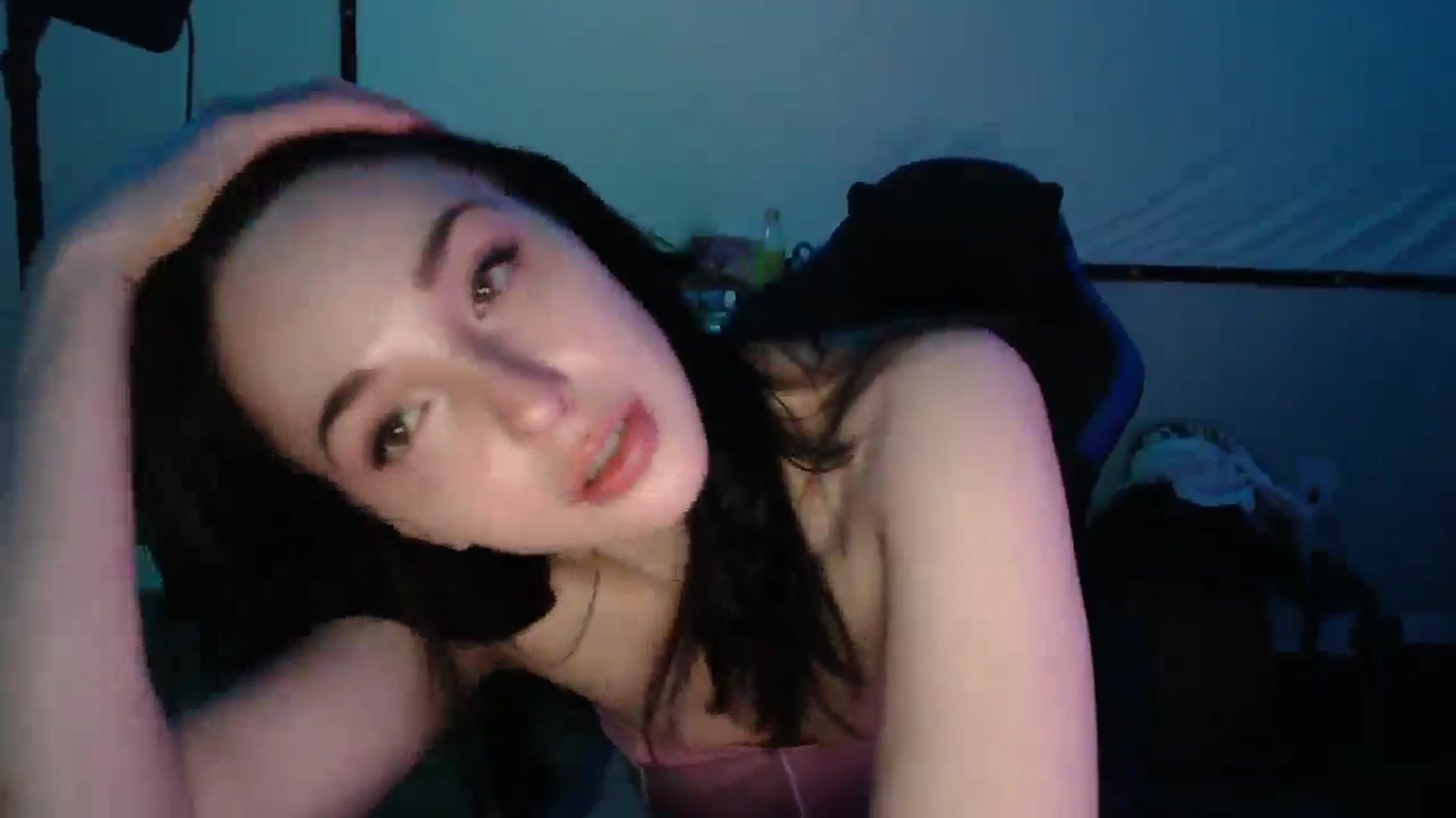 Gallery image thumbnail from Blov3's myfreecams stream on, 04/27/2025, 08:26 image 6 of 20