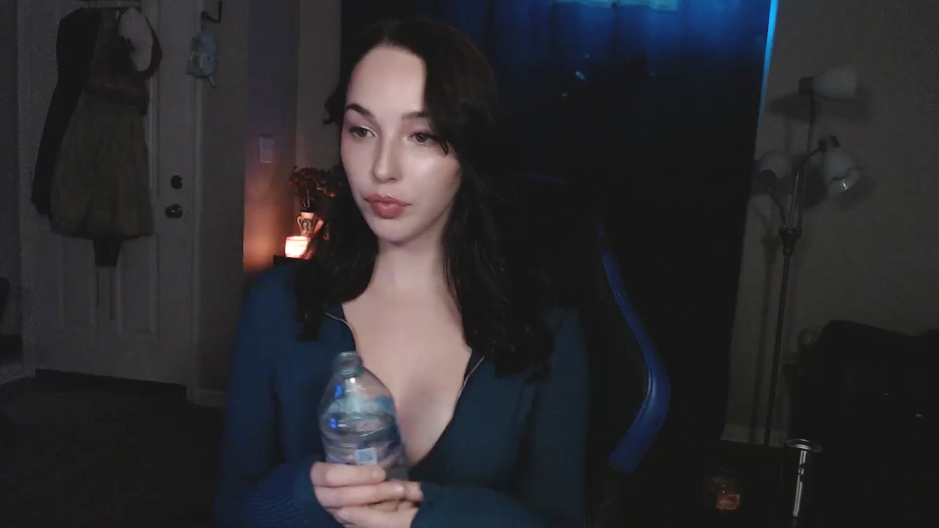 Gallery image thumbnail from Blov3's myfreecams stream on, 02/18/2026, 09:03 image 7 of 20