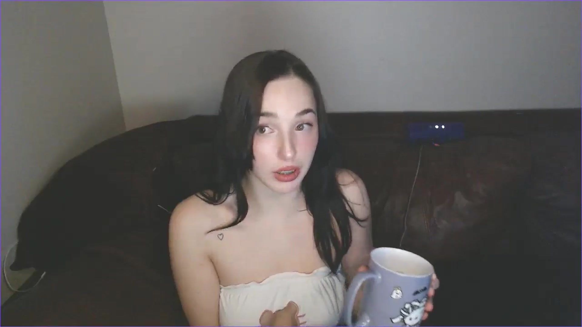 Gallery image thumbnail from Blov3's myfreecams stream on, 04/14/2026, 09:51 image 7 of 20