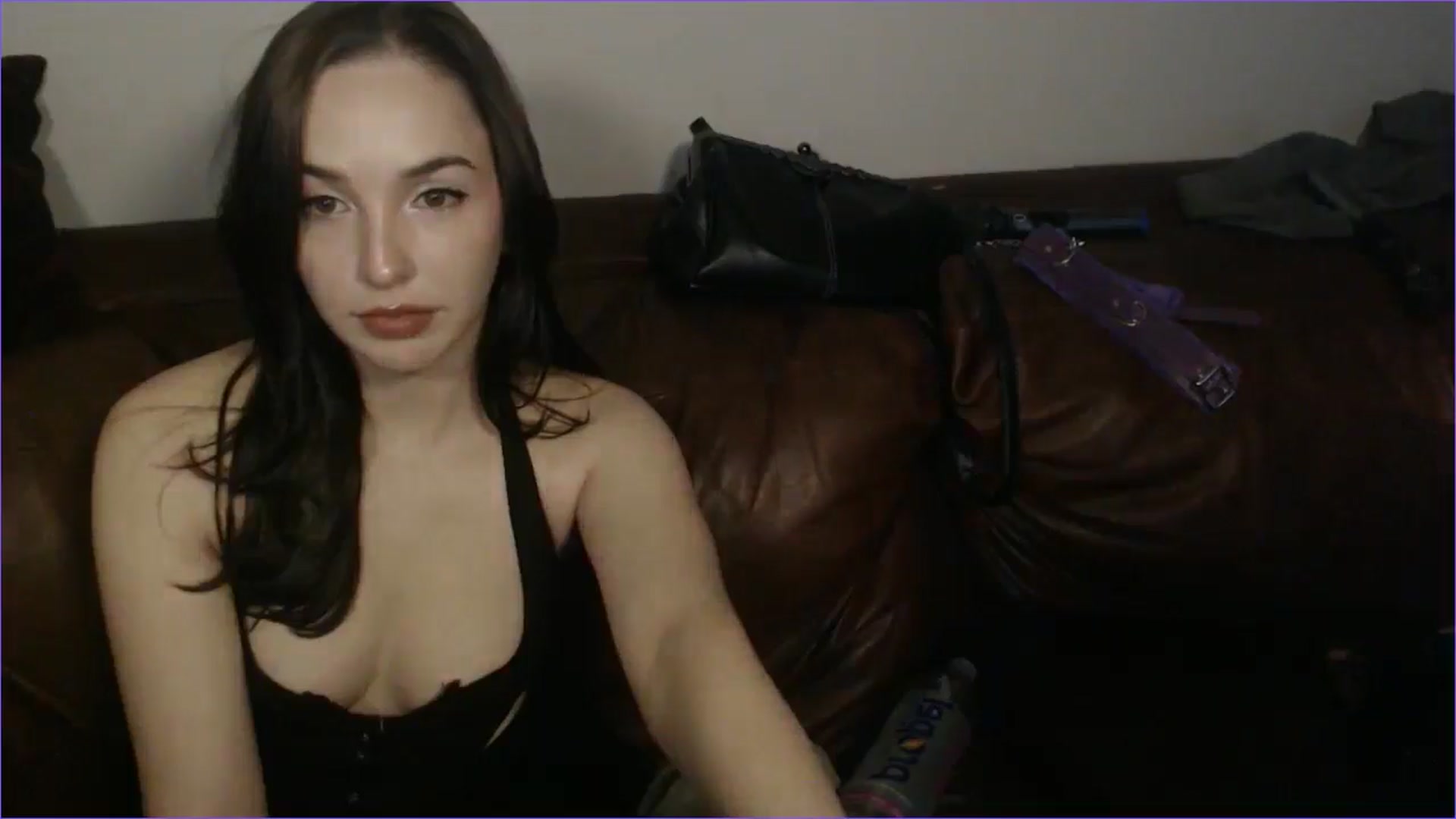 Gallery image thumbnail from Blov3's myfreecams stream on, 04/25/2026, 16:06 image 19 of 20