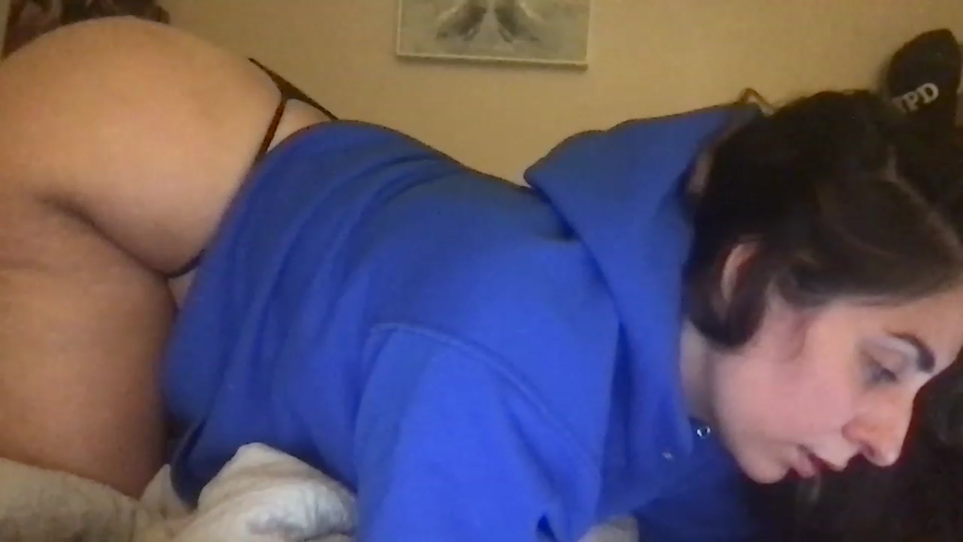 Gallery image thumbnail from BluMariposa's myfreecams stream on, 03/20/2023, 01:18 image 14 of 20