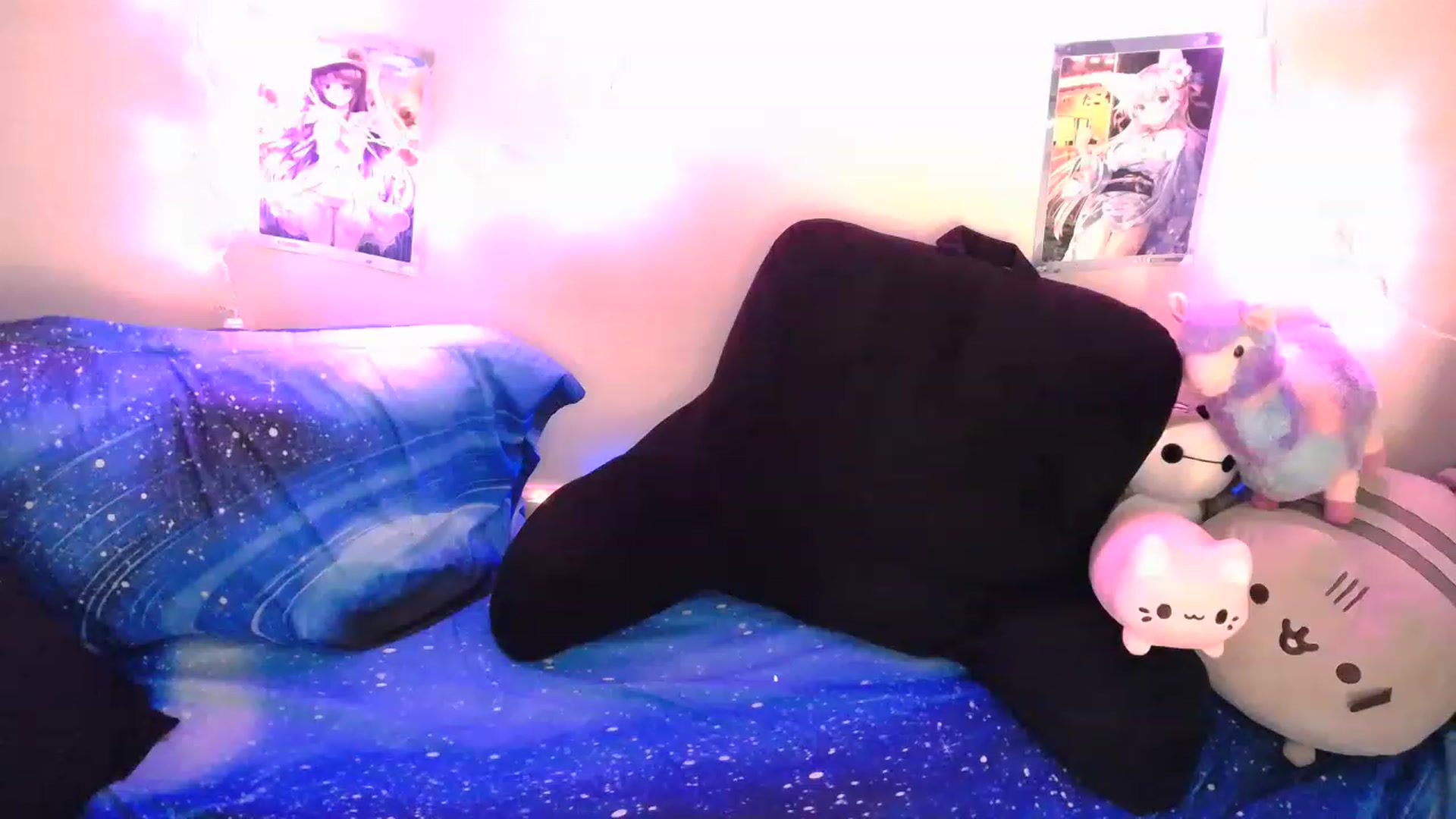 Gallery image thumbnail from BlueBunny_'s myfreecams stream on, 11/15/2022, 11:53 image 10 of 20