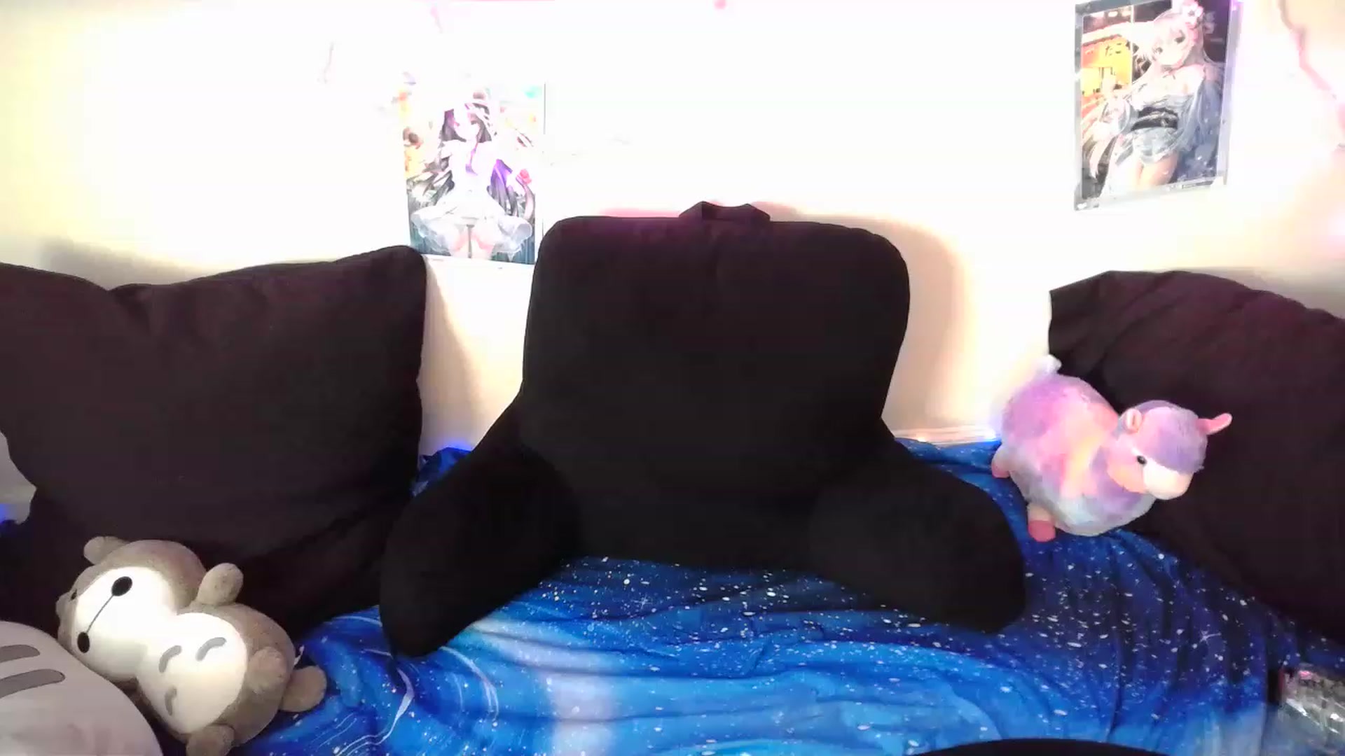 Gallery image thumbnail from BlueBunny_'s myfreecams stream on, 11/24/2022, 14:04 image 17 of 20