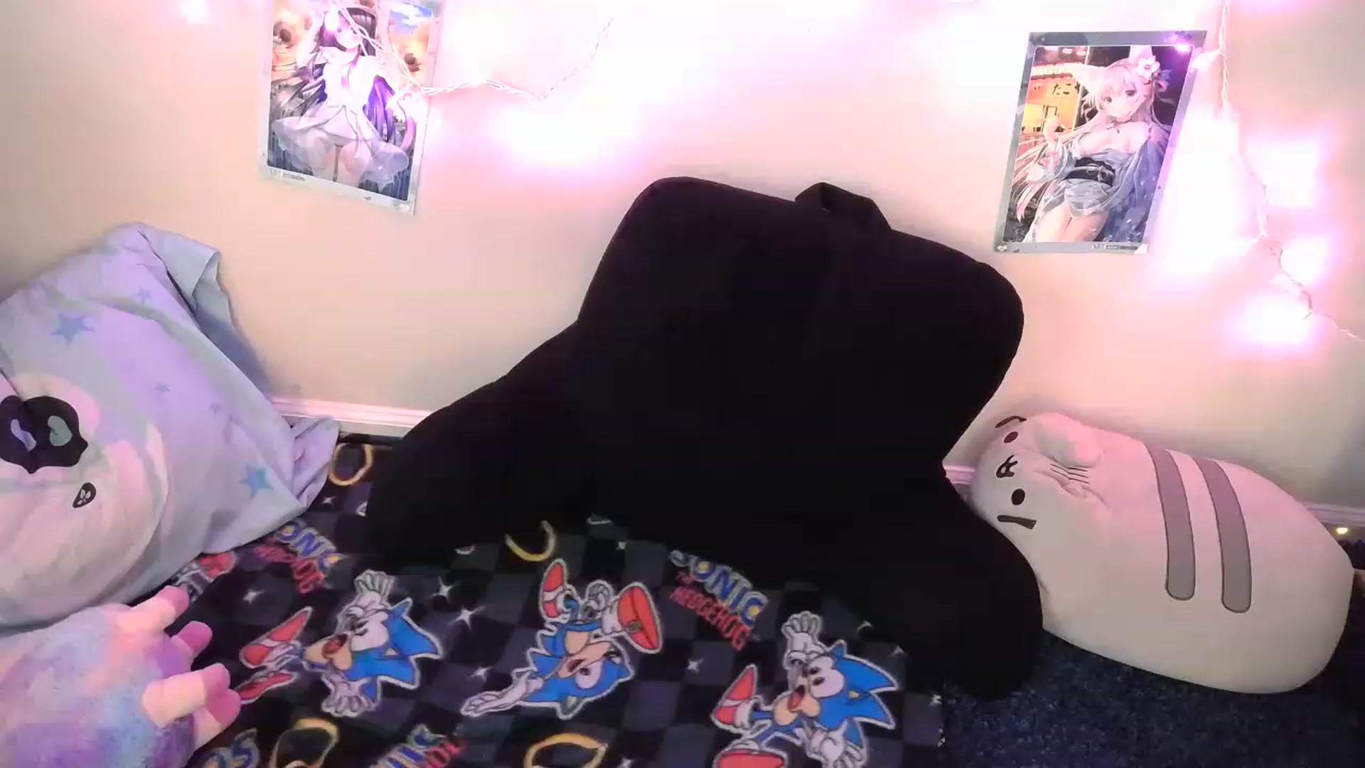 Gallery image thumbnail from BlueBunny_'s myfreecams stream on, 12/20/2022, 16:14 image 13 of 20
