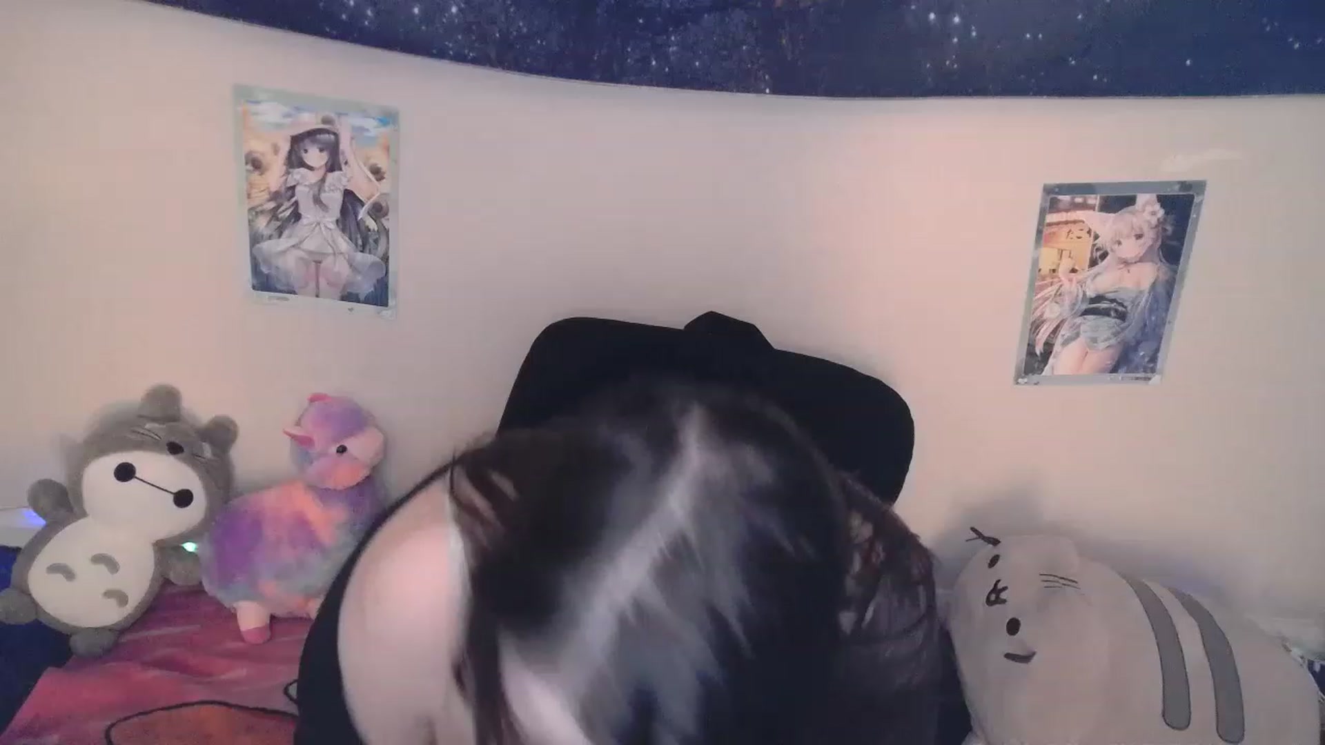 Gallery image thumbnail from BlueBunny_'s myfreecams stream on, 01/06/2023, 14:21 image 9 of 20