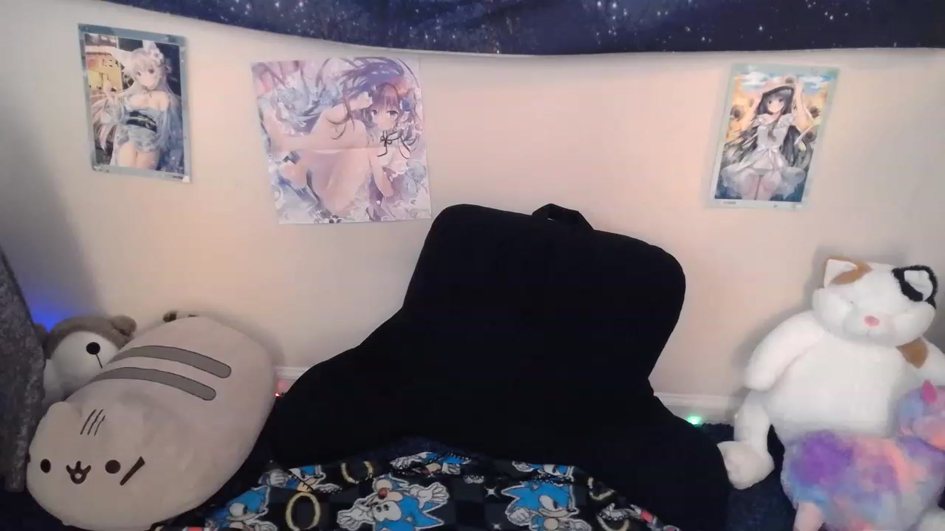 Gallery image thumbnail from BlueBunny_'s myfreecams stream on, 02/18/2023, 20:25 image 11 of 20
