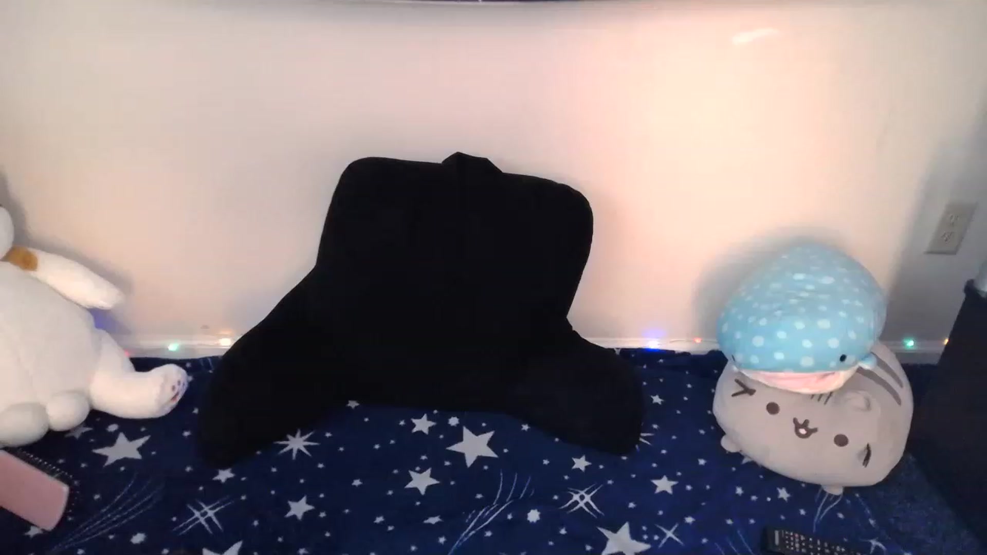 Gallery image thumbnail from BlueBunny_'s myfreecams stream on, 04/16/2023, 19:31 image 20 of 20