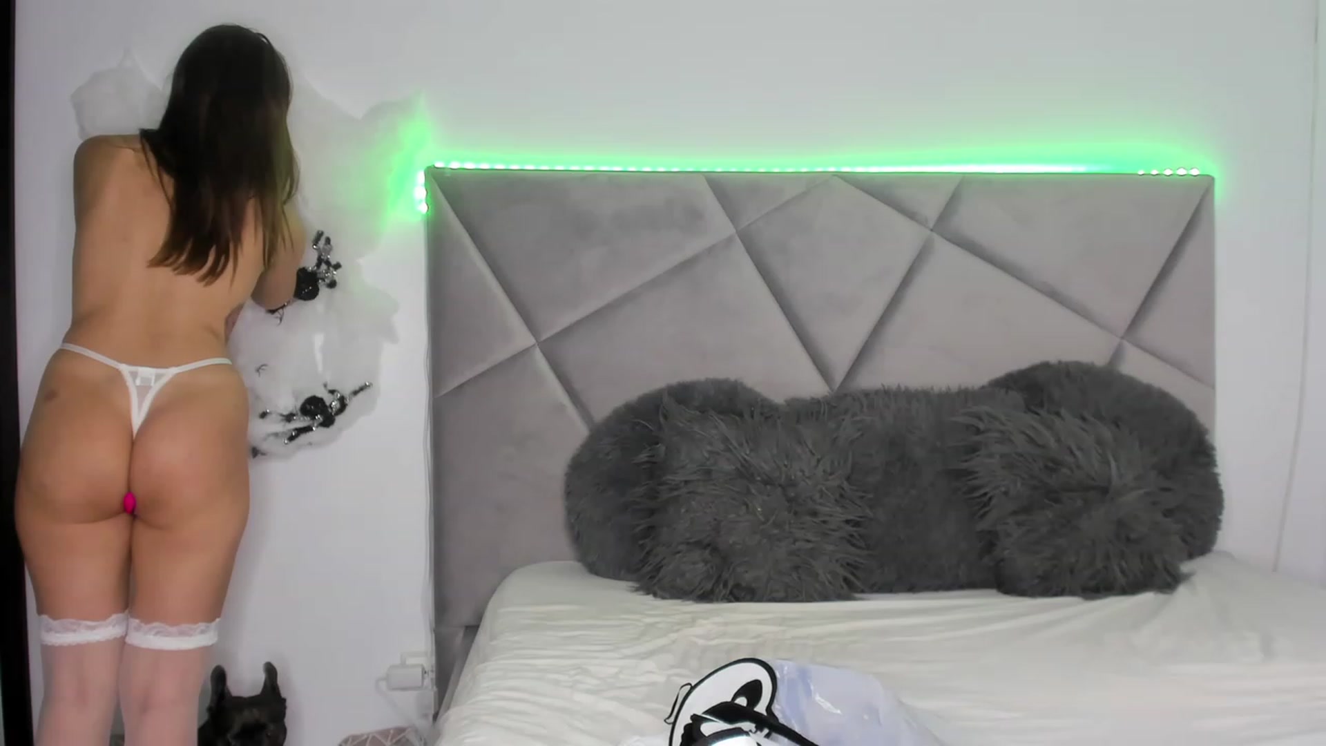 Gallery image thumbnail from BlueEyesLexy's myfreecams stream on, 10/06/2023, 07:00 image 18 of 20