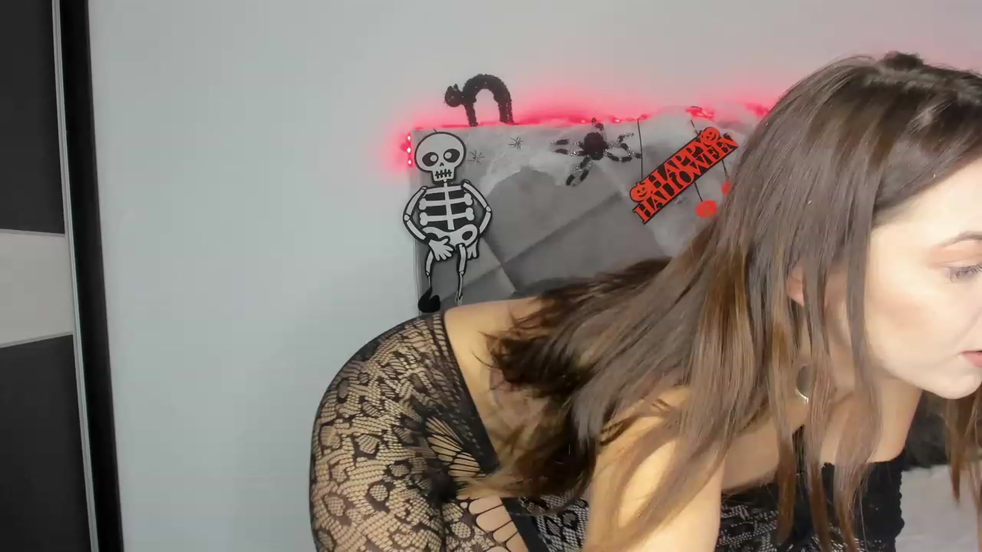 Gallery image thumbnail from BlueEyesLexy's myfreecams stream on, 10/17/2023, 07:48 image 19 of 20