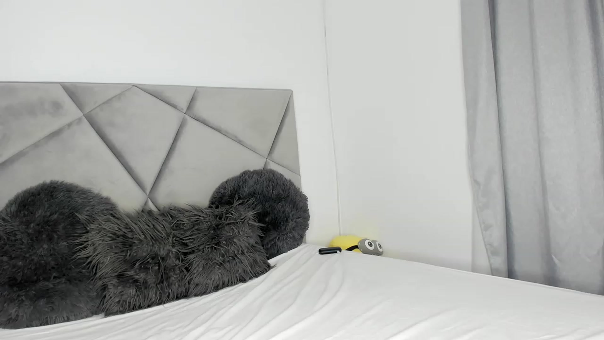 Gallery image thumbnail from BlueEyesLexy's myfreecams stream on, 11/02/2023, 08:46 image 18 of 20