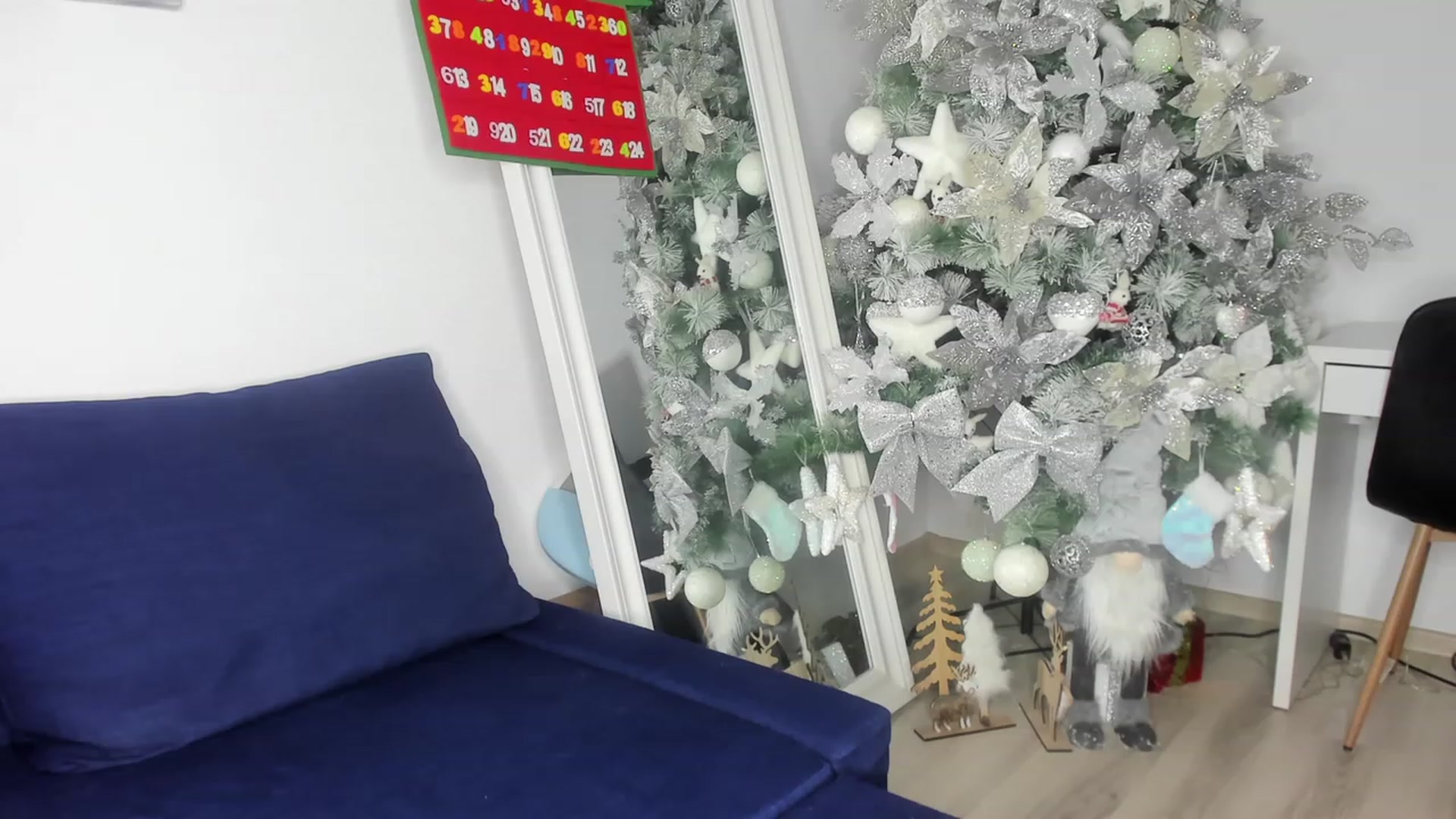 Gallery image thumbnail from BlueEyesLexy's myfreecams stream on, 12/21/2023, 07:14 image 4 of 20