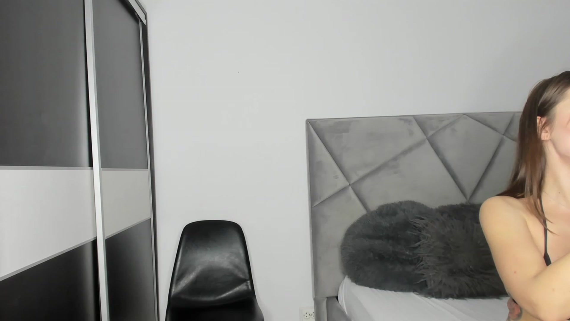Gallery image thumbnail from BlueEyesLexy's myfreecams stream on, 01/13/2024, 16:57 image 9 of 20