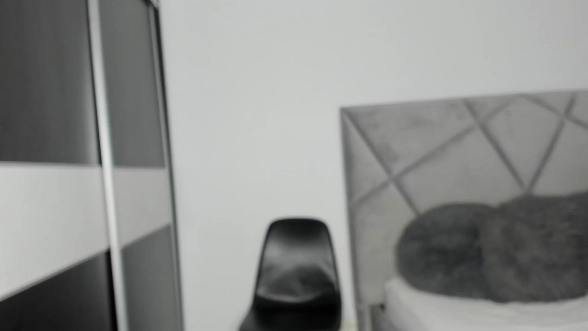 Gallery image thumbnail from BlueEyesLexy's myfreecams stream on, 02/17/2024, 18:45 image 17 of 20