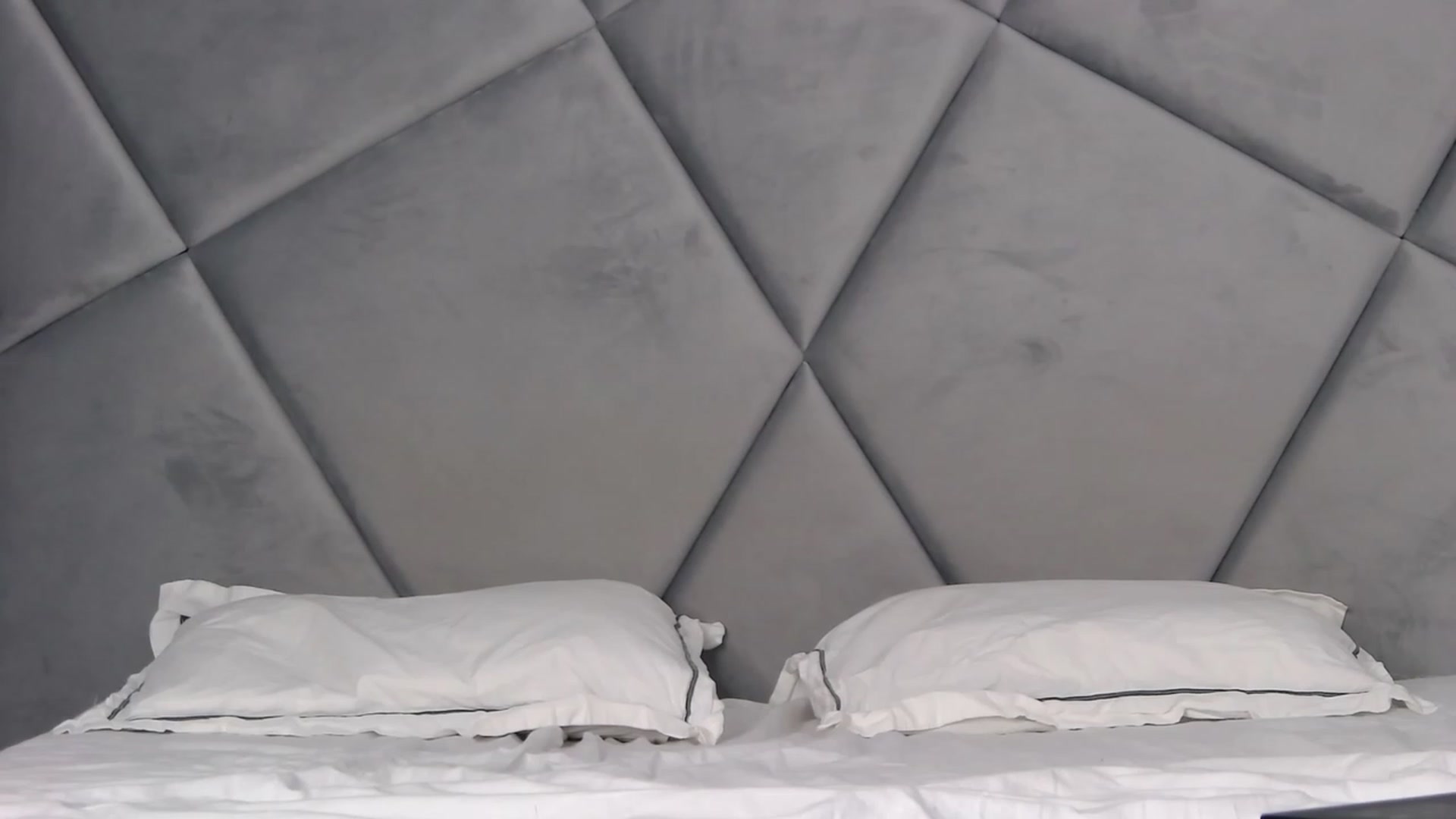 Gallery image thumbnail from BlueEyesLexy's myfreecams stream on, 02/24/2024, 15:13 image 16 of 20