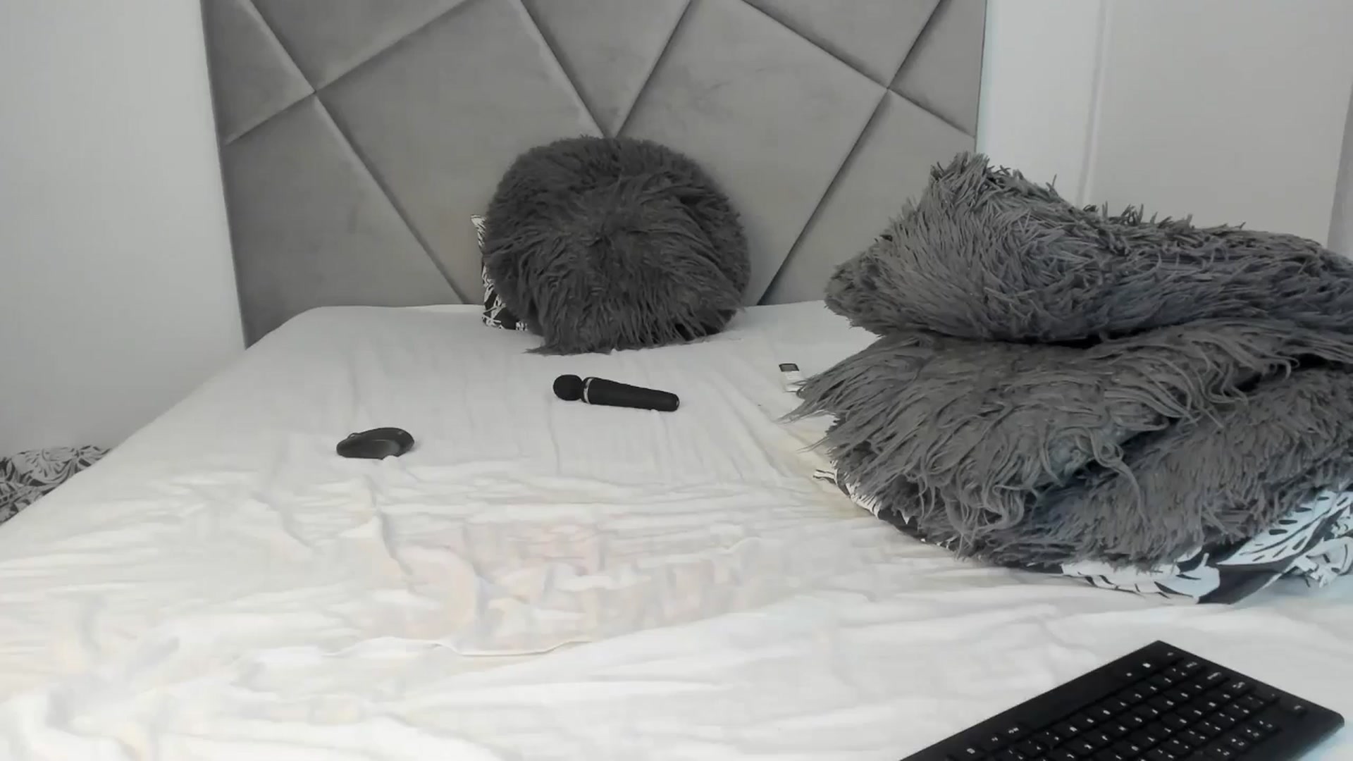Gallery image thumbnail from BlueEyesLexy's myfreecams stream on, 07/14/2024, 11:25 image 15 of 20