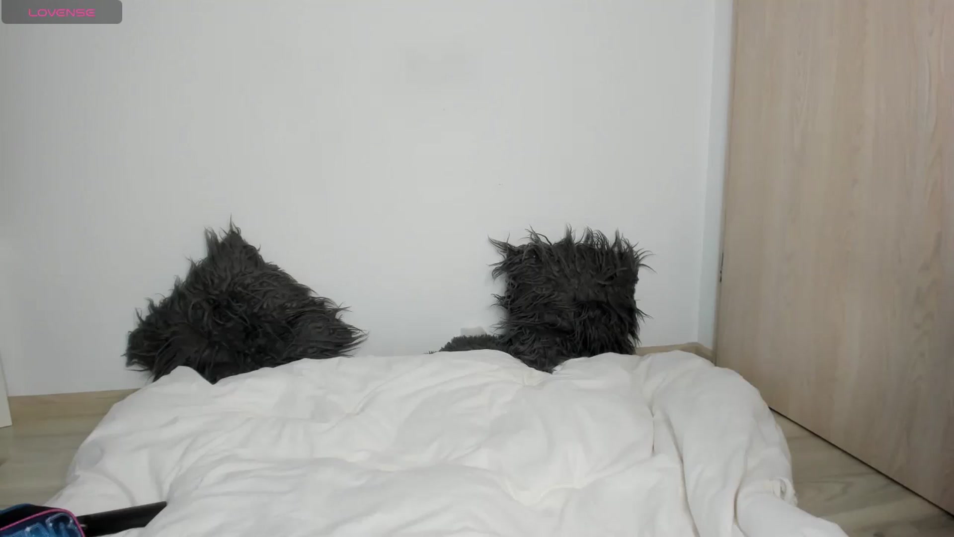 Gallery image thumbnail from BlueEyesLexy's myfreecams stream on, 09/18/2024, 08:51 image 4 of 20