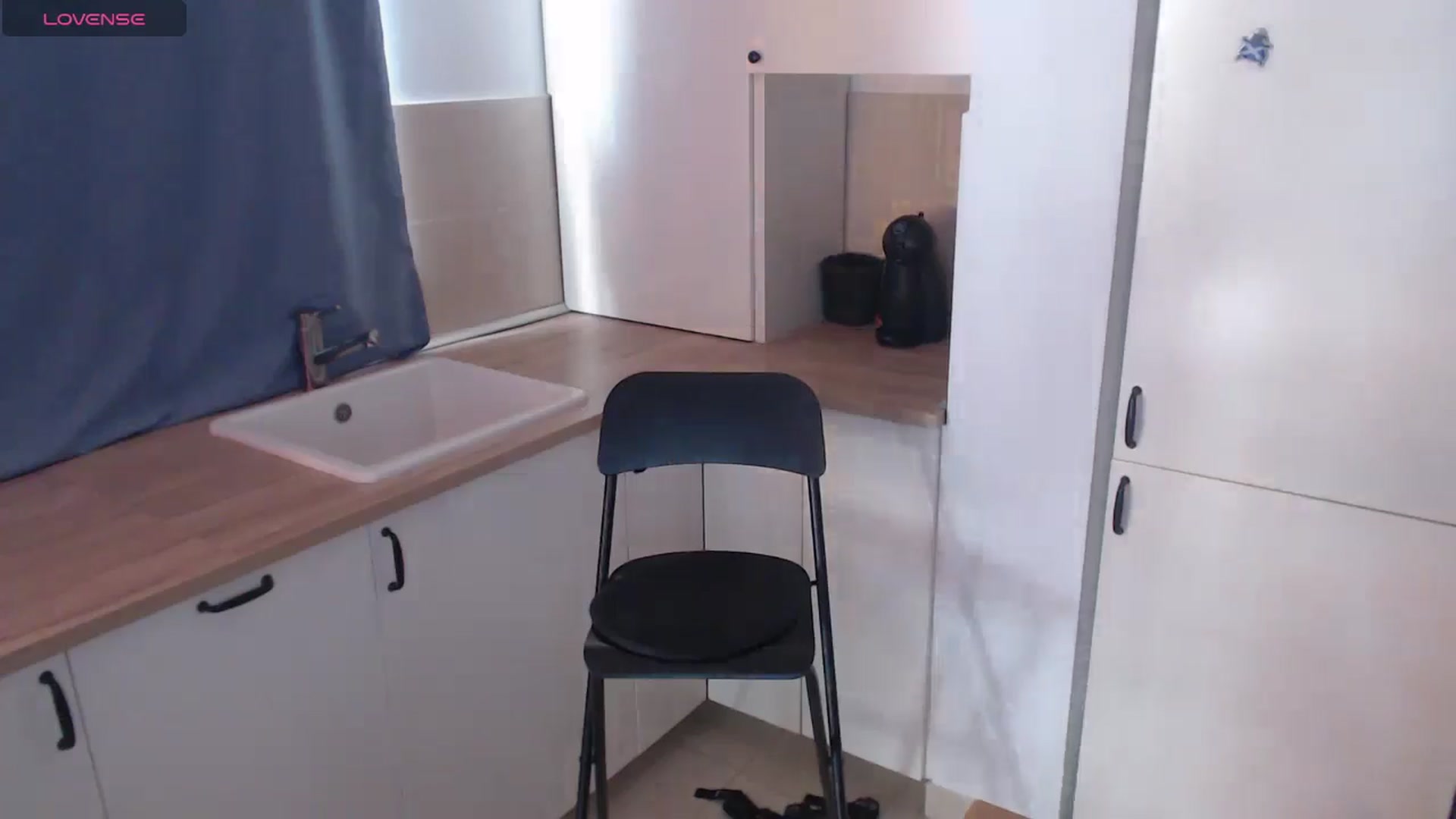 Gallery image thumbnail from BlueEyesLexy's myfreecams stream on, 10/25/2024, 10:02 image 6 of 20