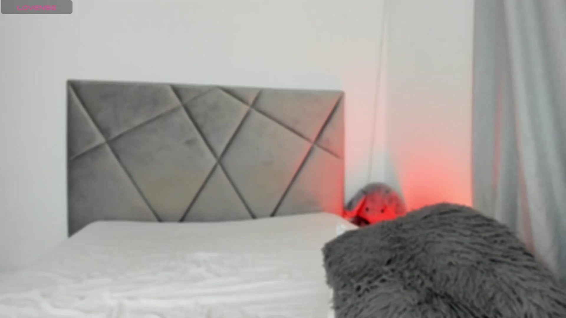 Gallery image thumbnail from BlueEyesLexy's myfreecams stream on, 11/24/2024, 14:08 image 12 of 20