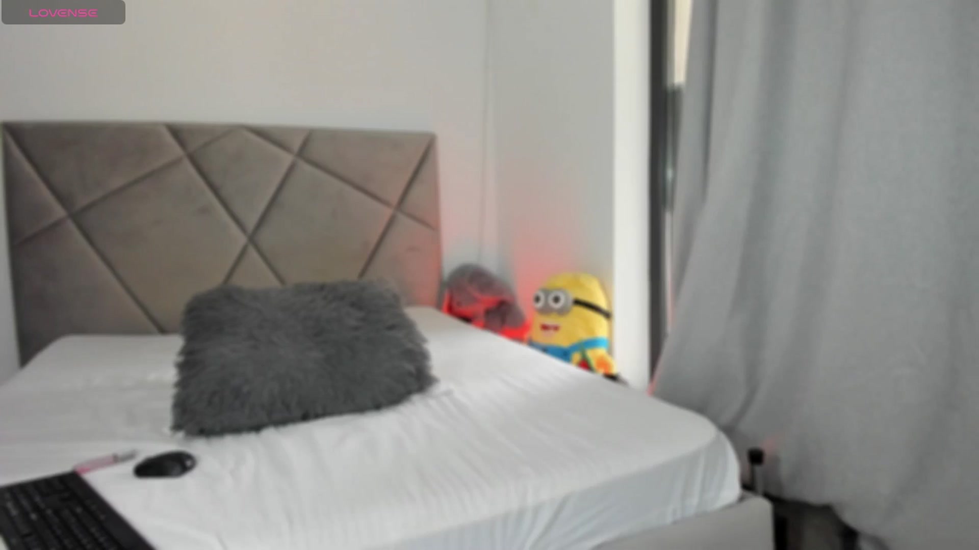 Gallery image thumbnail from BlueEyesLexy's myfreecams stream on, 12/02/2024, 12:20 image 19 of 20