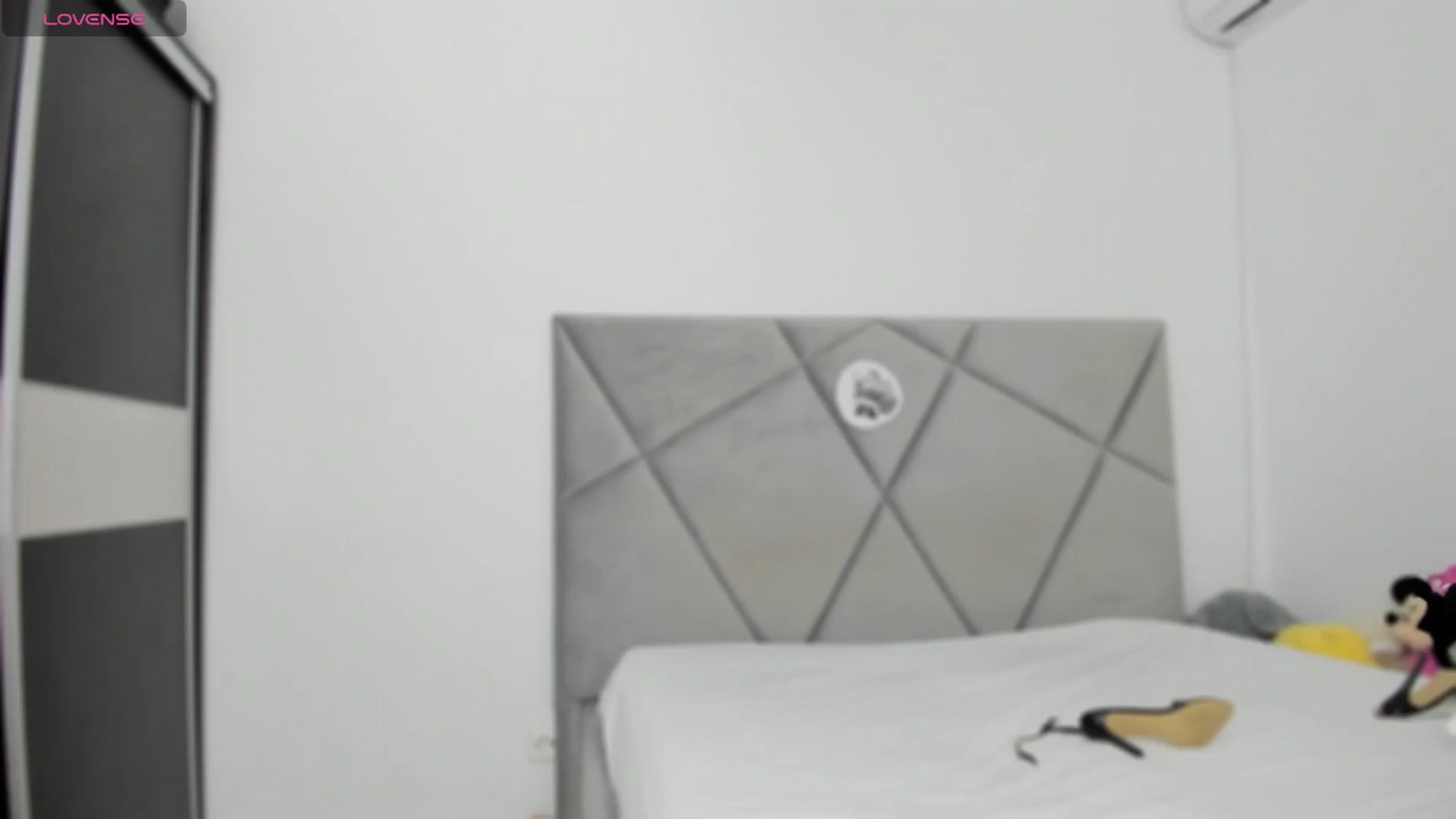 Gallery image thumbnail from BlueEyesLexy's myfreecams stream on, 12/23/2024, 14:23 image 12 of 20