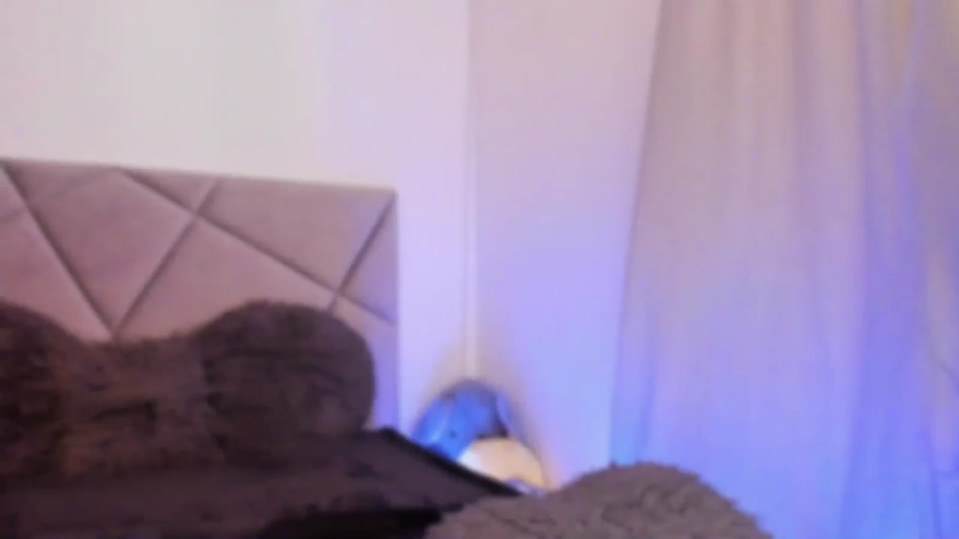 Gallery image thumbnail from BlueEyesLexy's myfreecams stream on, 01/06/2025, 12:39 image 10 of 20