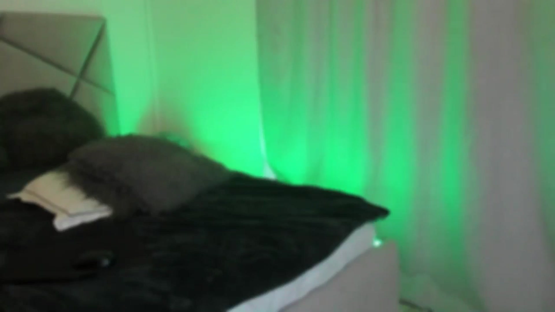 Gallery image thumbnail from BlueEyesLexy's myfreecams stream on, 01/07/2025, 13:54 image 18 of 20