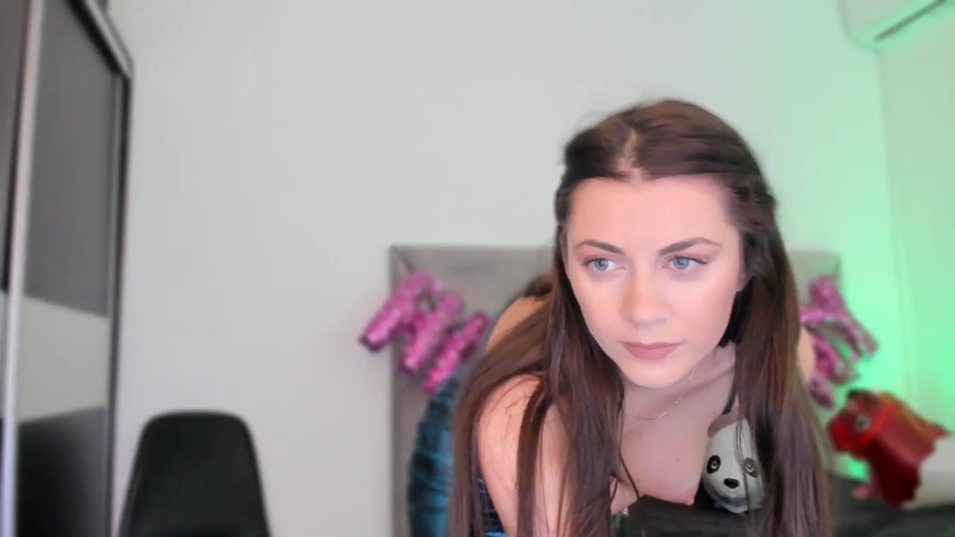 Gallery image thumbnail from BlueEyesLexy's myfreecams stream on, 01/09/2025, 11:09 image 2 of 20