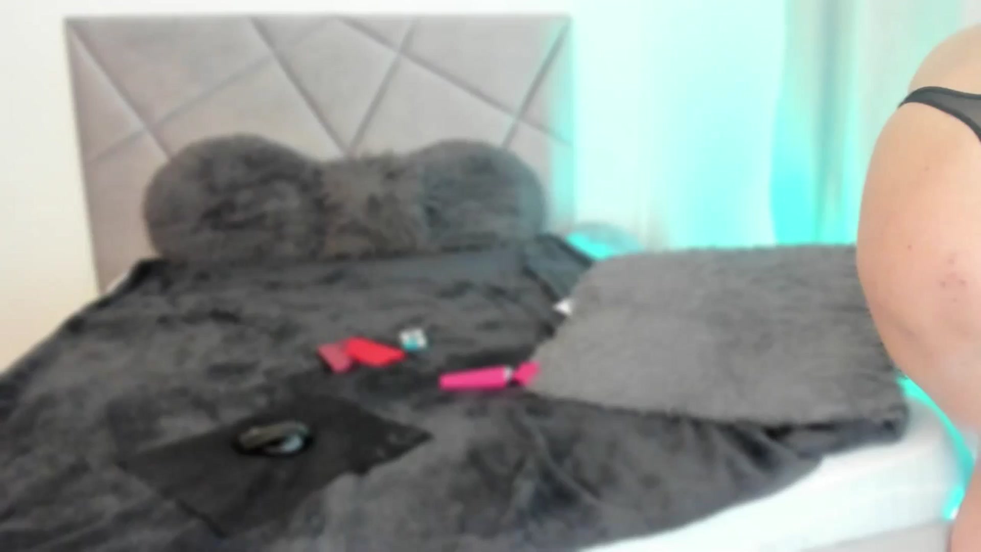 Gallery image thumbnail from BlueEyesLexy's myfreecams stream on, 01/14/2025, 12:48 image 1 of 20