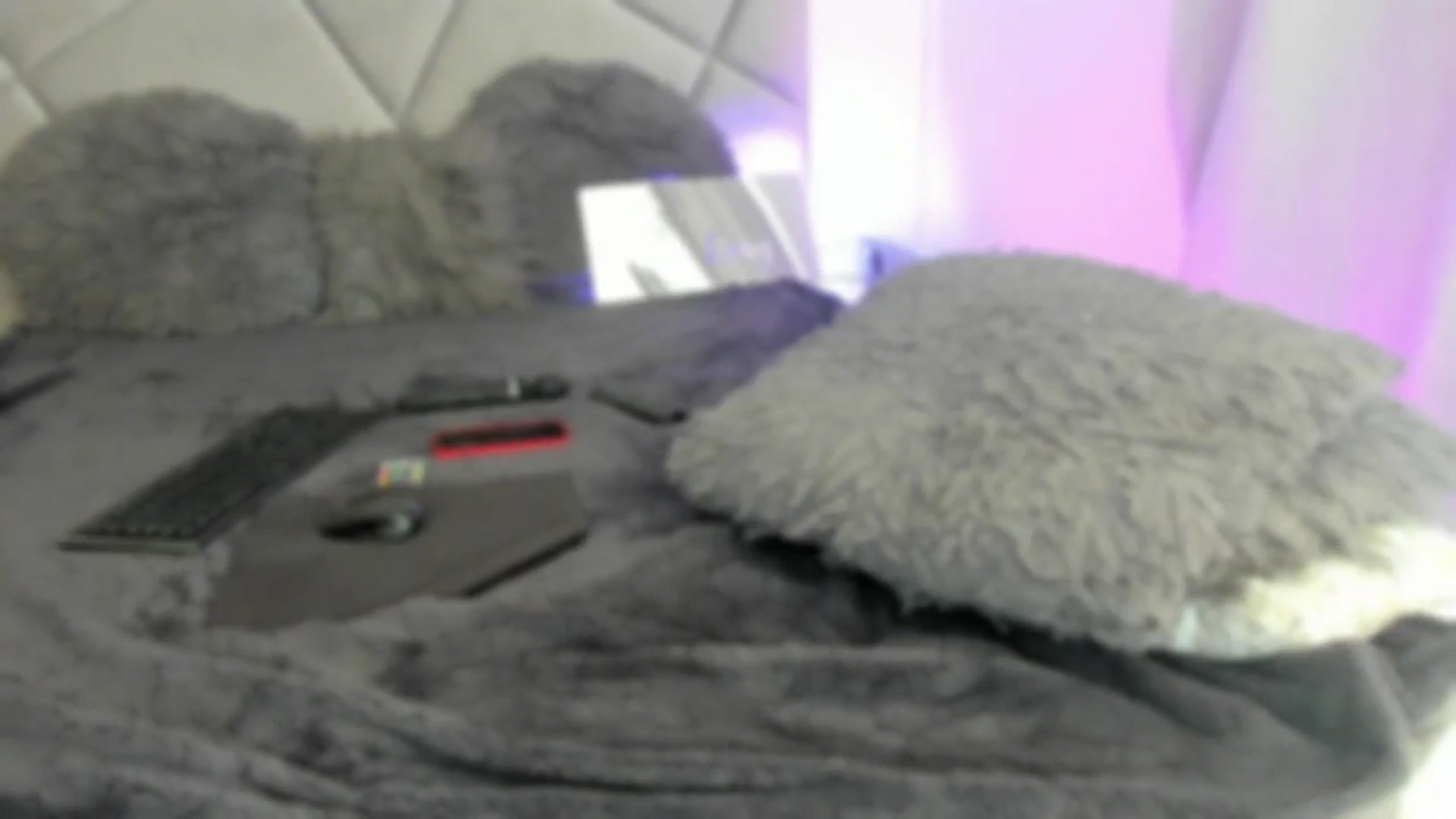Gallery image thumbnail from BlueEyesLexy's myfreecams stream on, 01/16/2025, 12:27 image 10 of 20