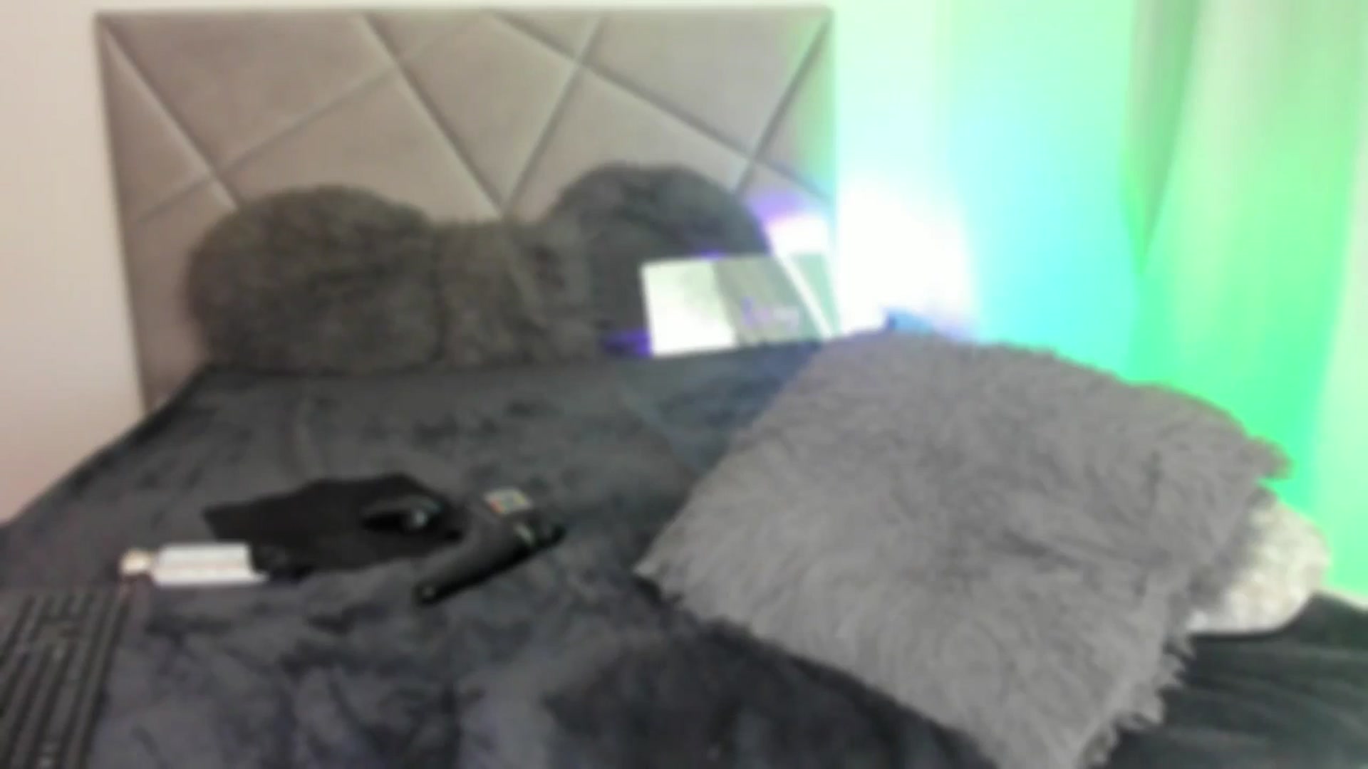 Gallery image thumbnail from BlueEyesLexy's myfreecams stream on, 01/16/2025, 12:27 image 18 of 20
