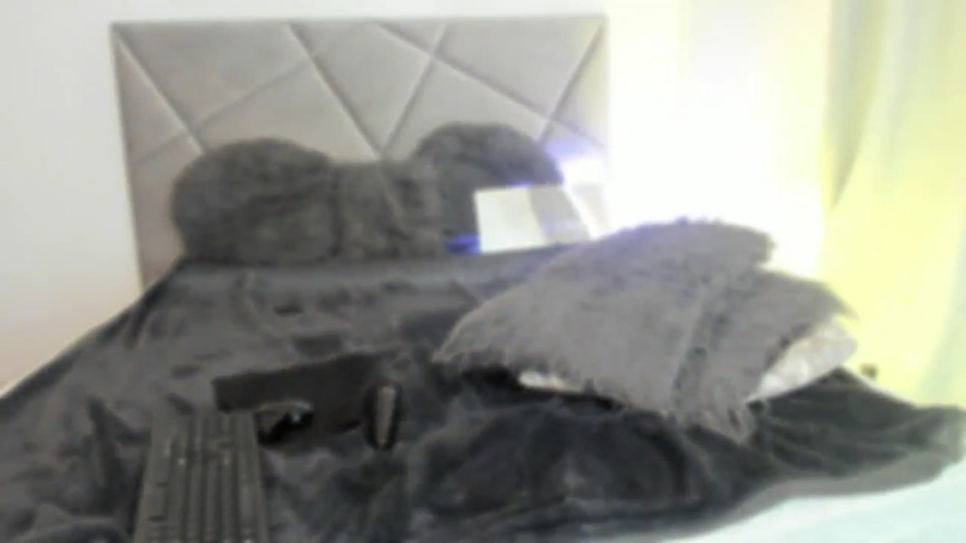Gallery image thumbnail from BlueEyesLexy's myfreecams stream on, 01/16/2025, 13:20 image 13 of 20