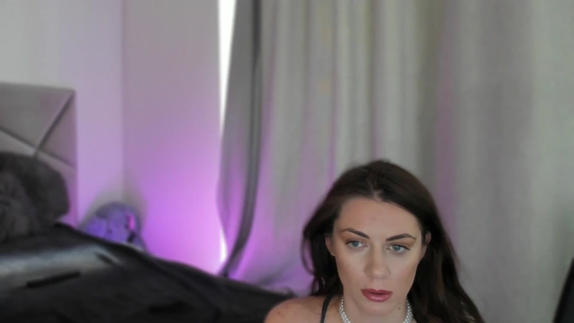 Gallery image thumbnail from BlueEyesLexy's myfreecams stream on, 03/08/2025, 14:05 image 5 of 20