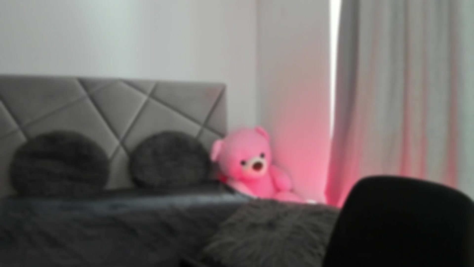 Gallery image thumbnail from BlueEyesLexy's myfreecams stream on, 03/12/2025, 09:37 image 12 of 20