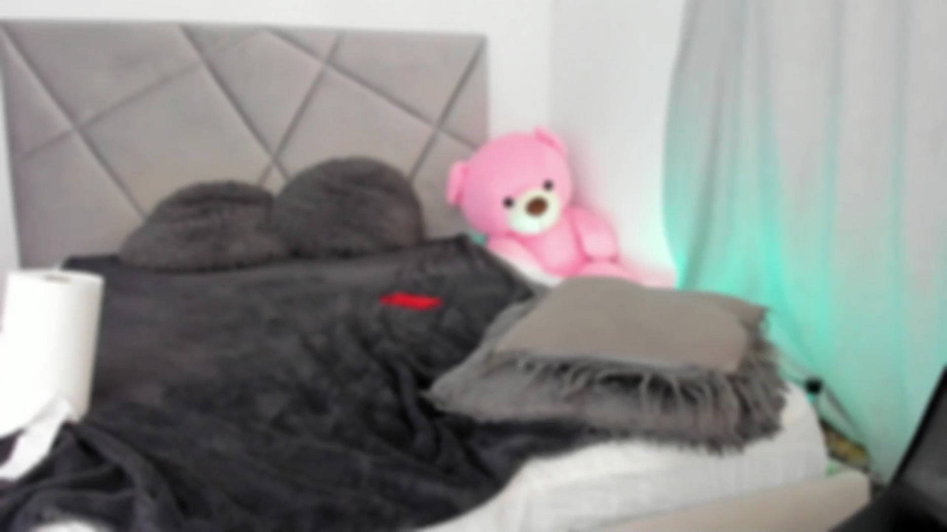 Gallery image thumbnail from BlueEyesLexy's myfreecams stream on, 03/13/2025, 12:31 image 11 of 20