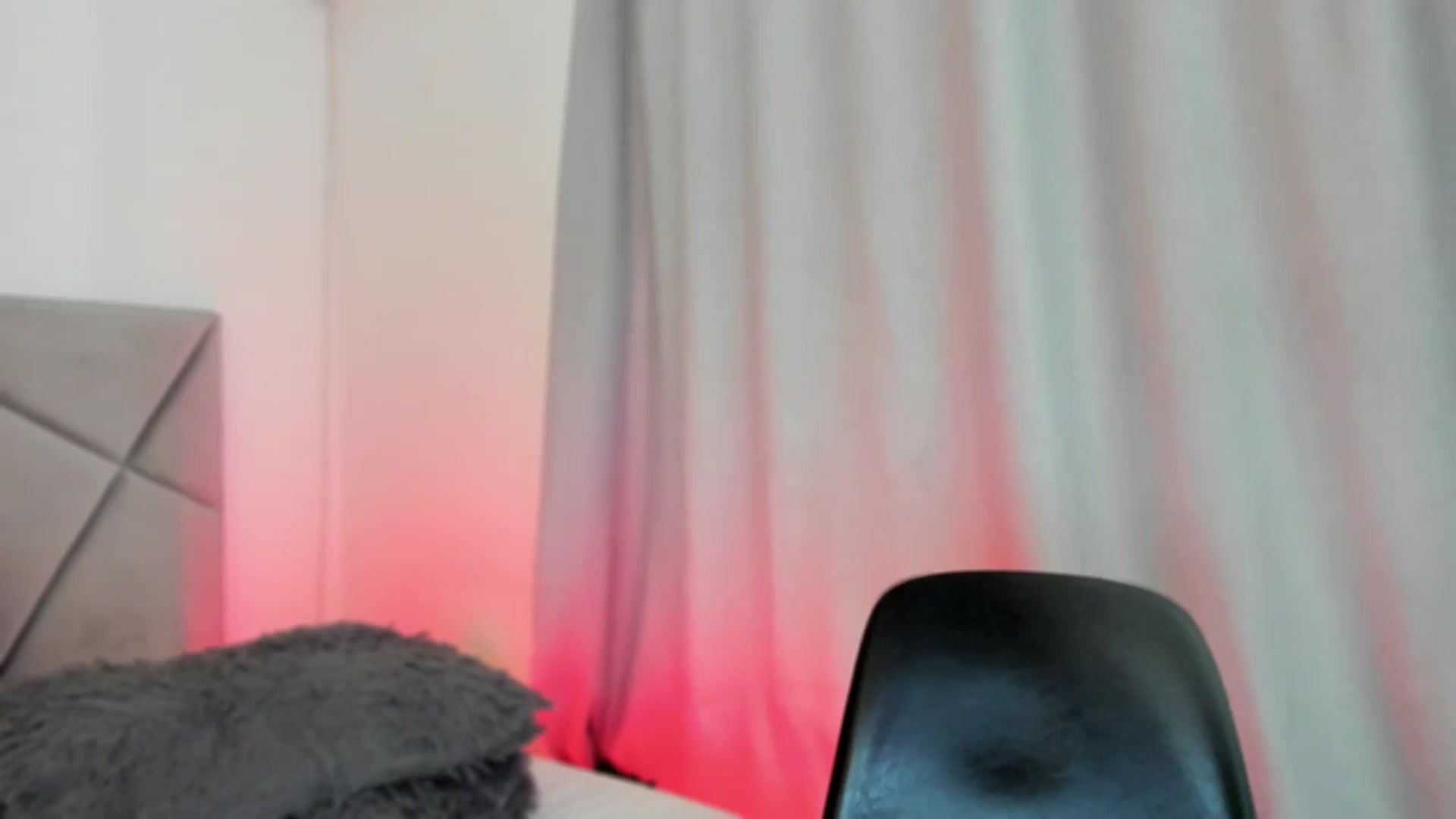 Gallery image thumbnail from BlueEyesLexy's myfreecams stream on, 04/27/2025, 13:09 image 13 of 20