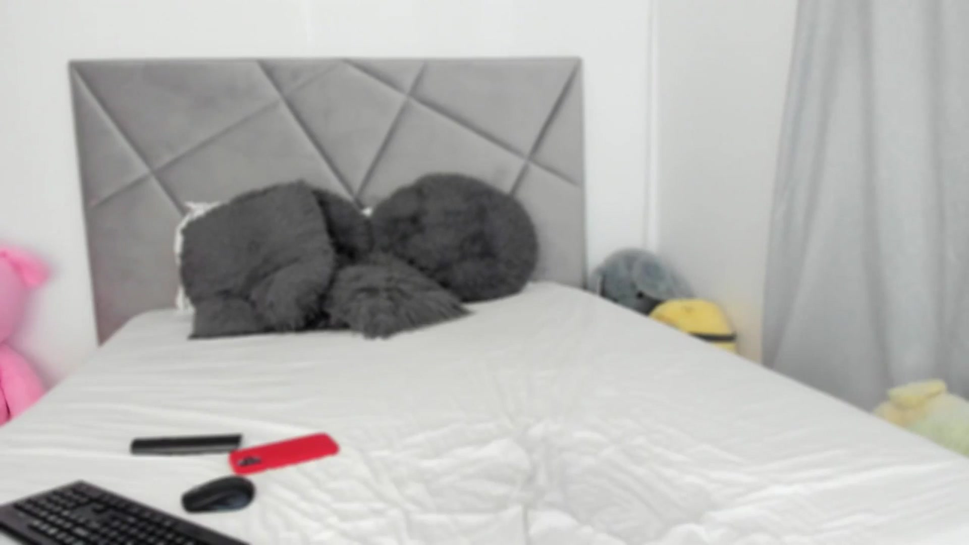 Gallery image thumbnail from BlueEyesLexy's myfreecams stream on, 05/04/2025, 14:21 image 11 of 20